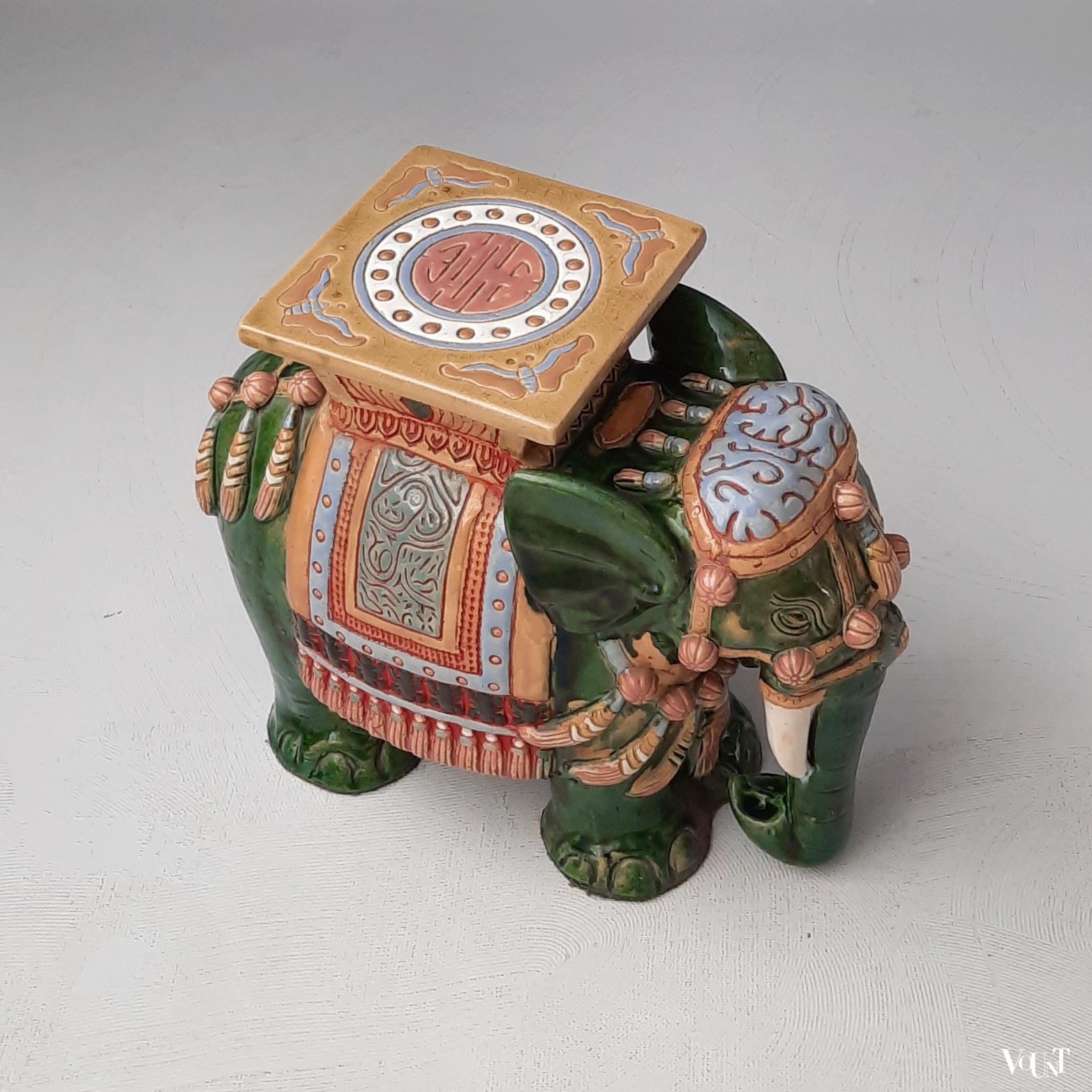 Olifant kruk/plantentafel keramiek, jaren '70