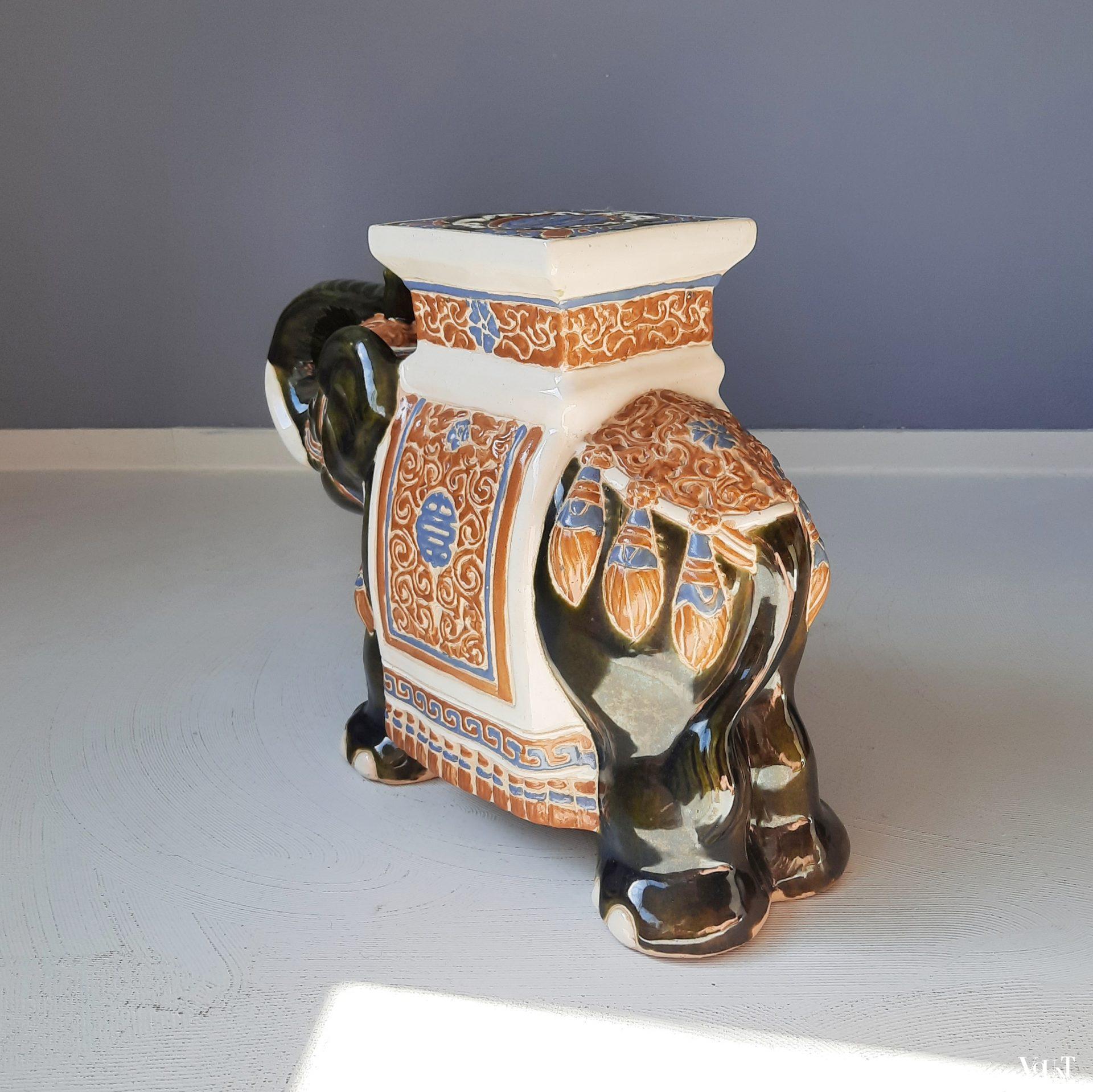 Olifant kruk/plantentafel keramiek, jaren '80/'90