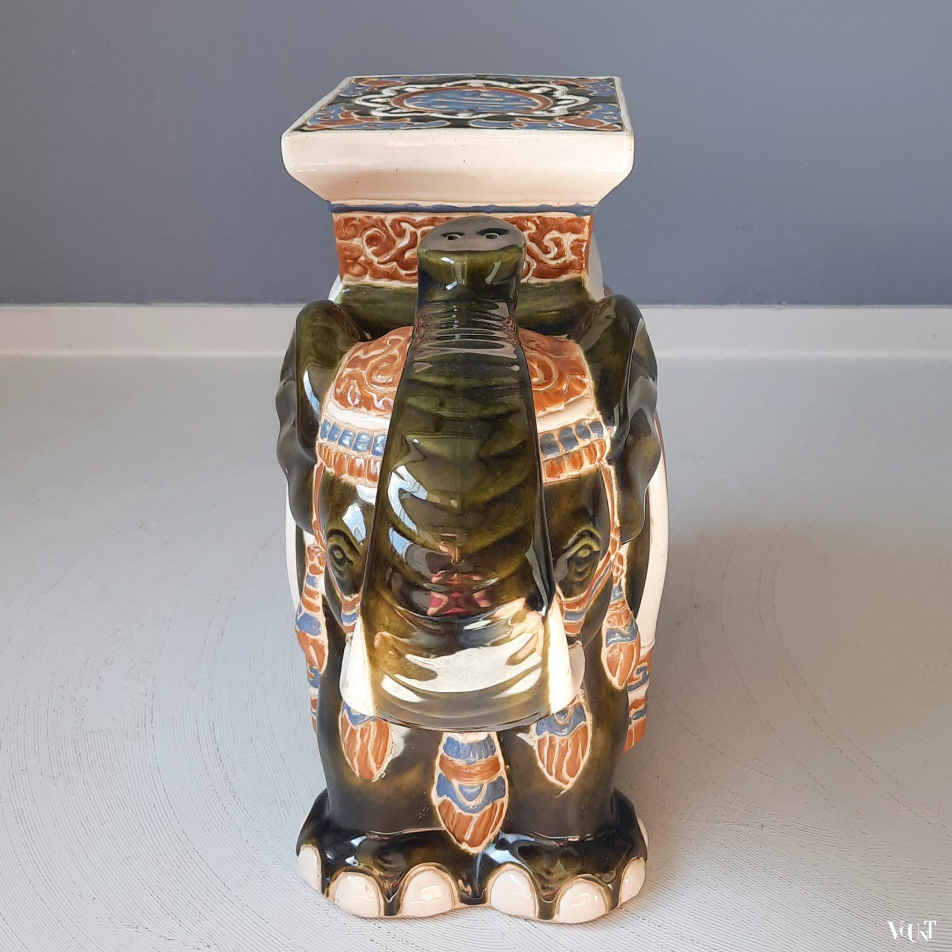 Olifant kruk/plantentafel keramiek, jaren '80/'90