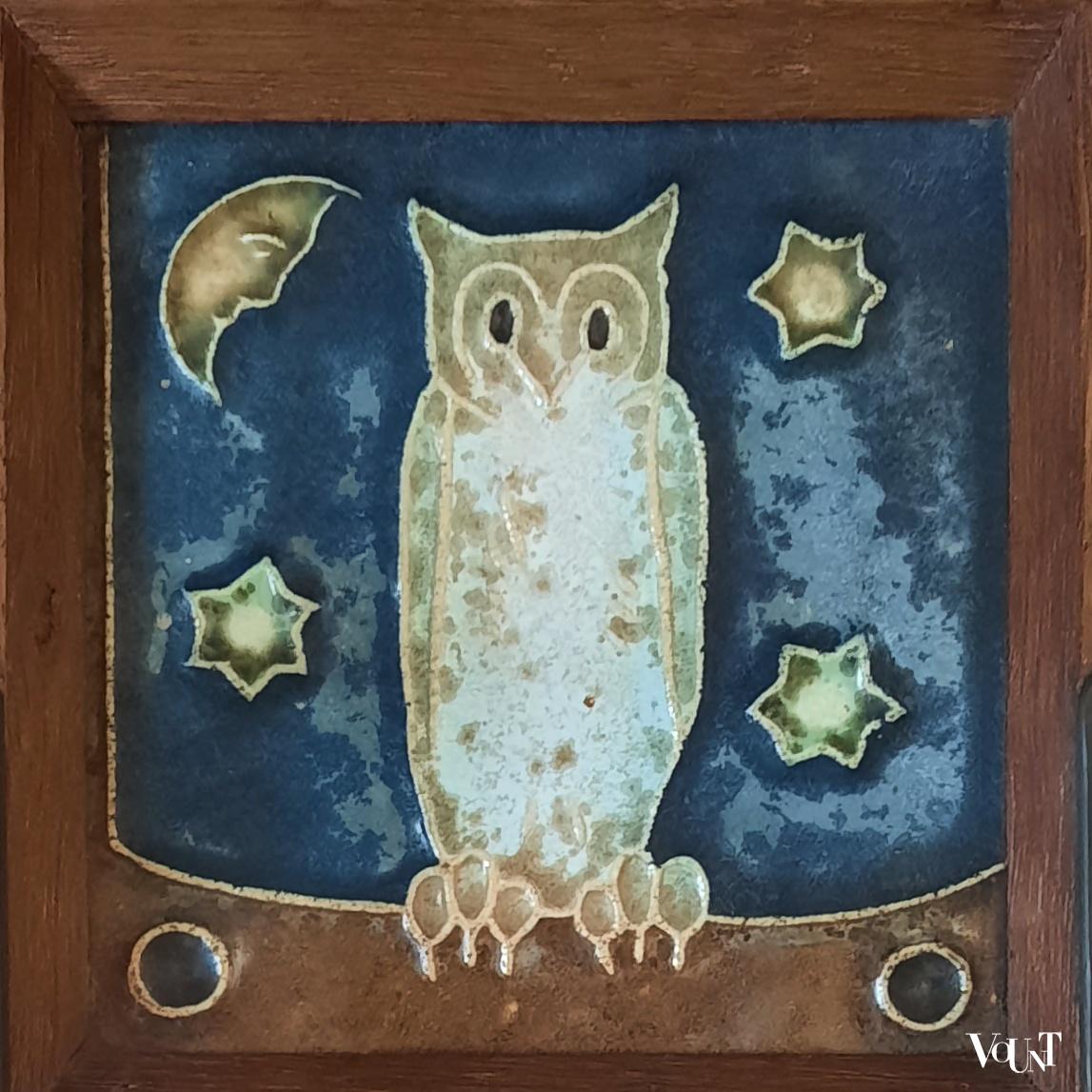 Art nouveau houten wandkapstok met cloisonné tegels Bodart, ca. jaren '20