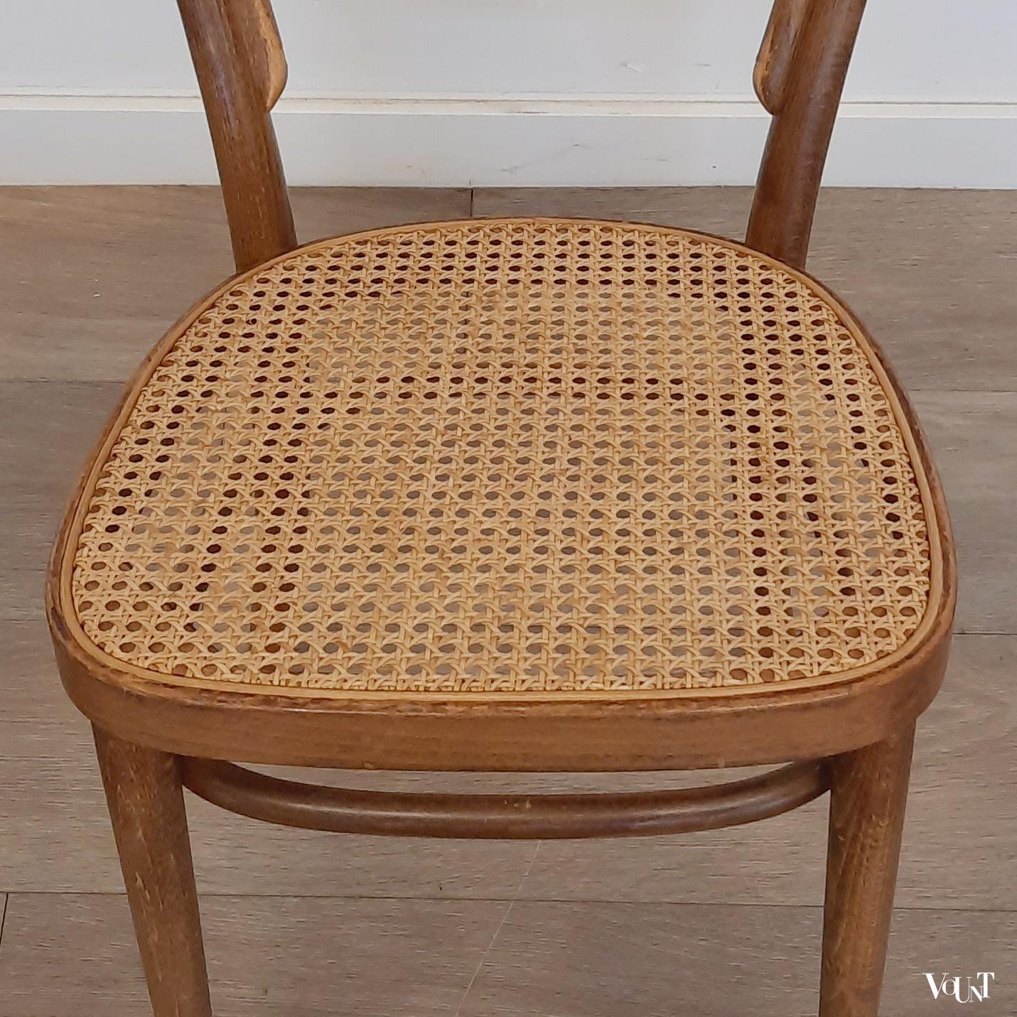 Set van 4 originele bruine Thonet-stoelen nr. 214 R,  jaren '70