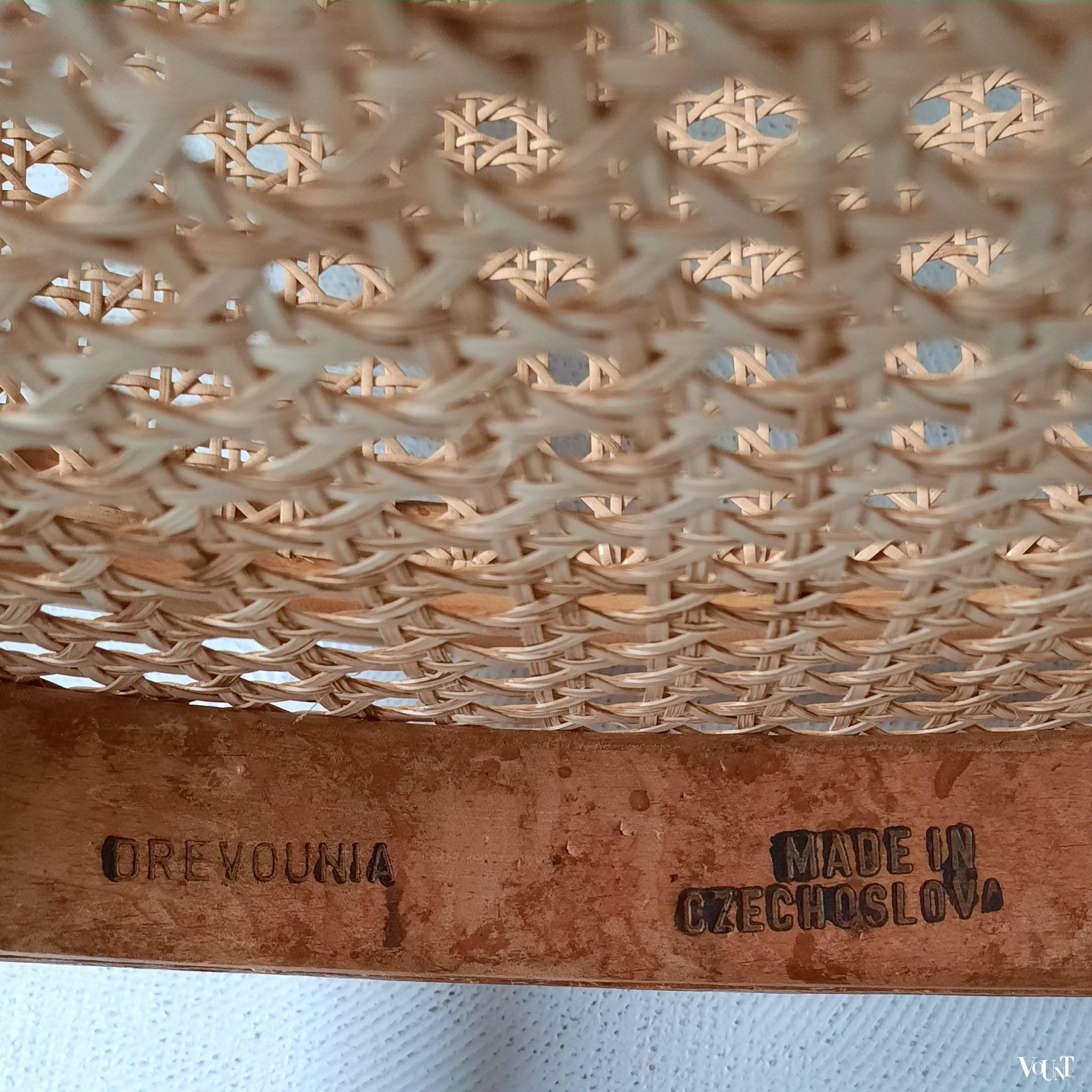 Stoel nr. 210, Ligna Drevounia, jaren '70