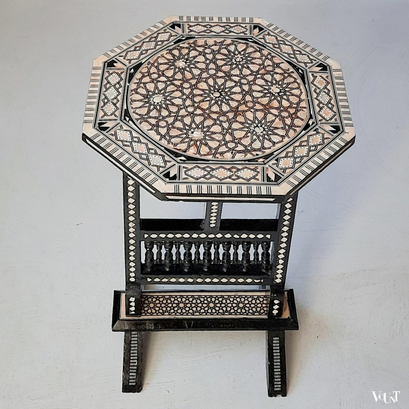 Egyptische klaptafel / bijzettafel met parelmoer