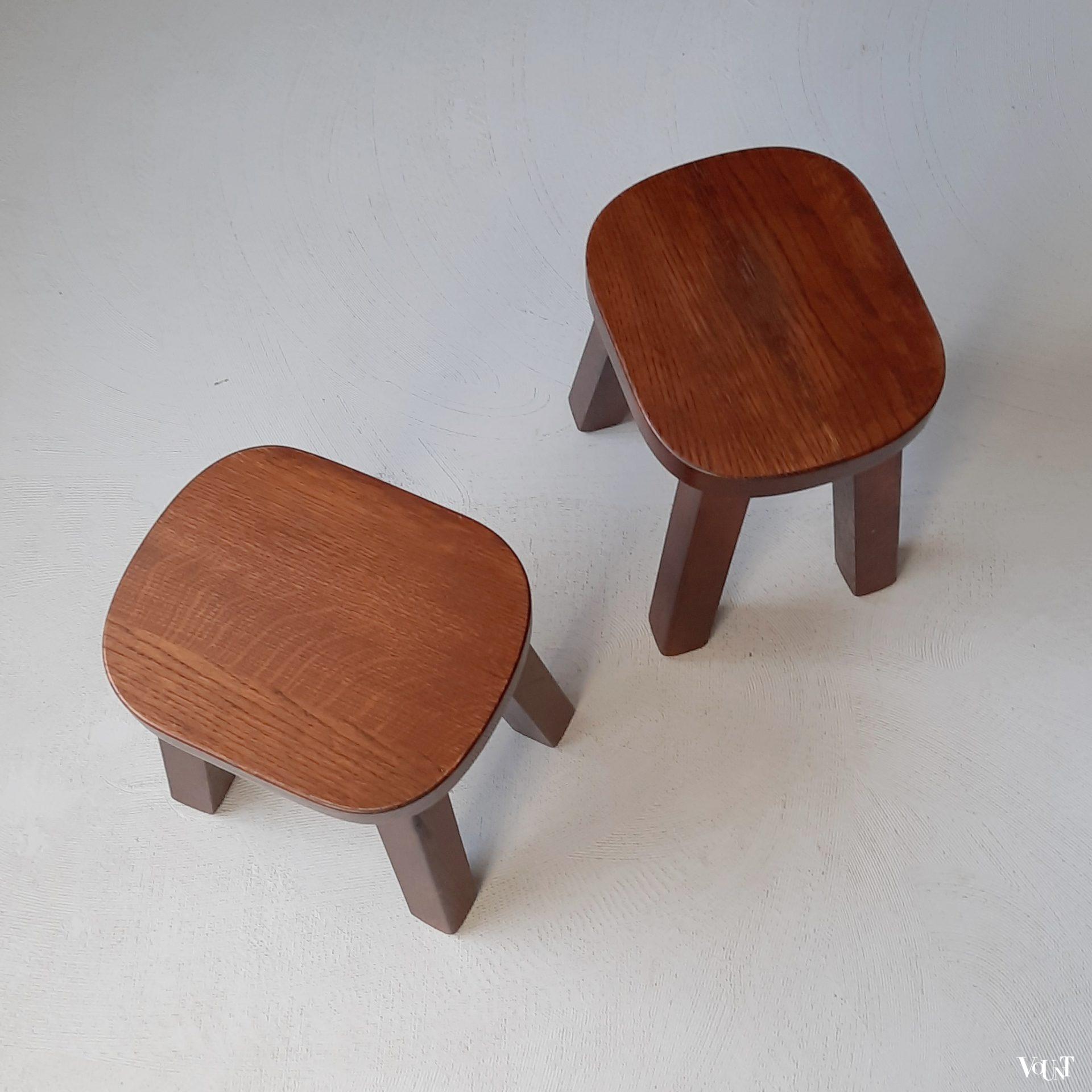 Set van 2 brutalist bijzettafeltjes, jaren '60