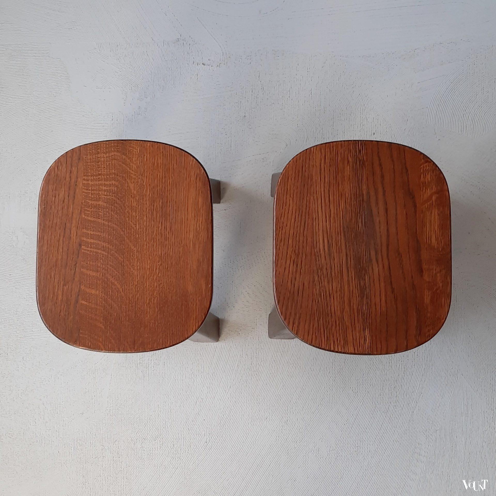 Set van 2 brutalist bijzettafeltjes, jaren '60