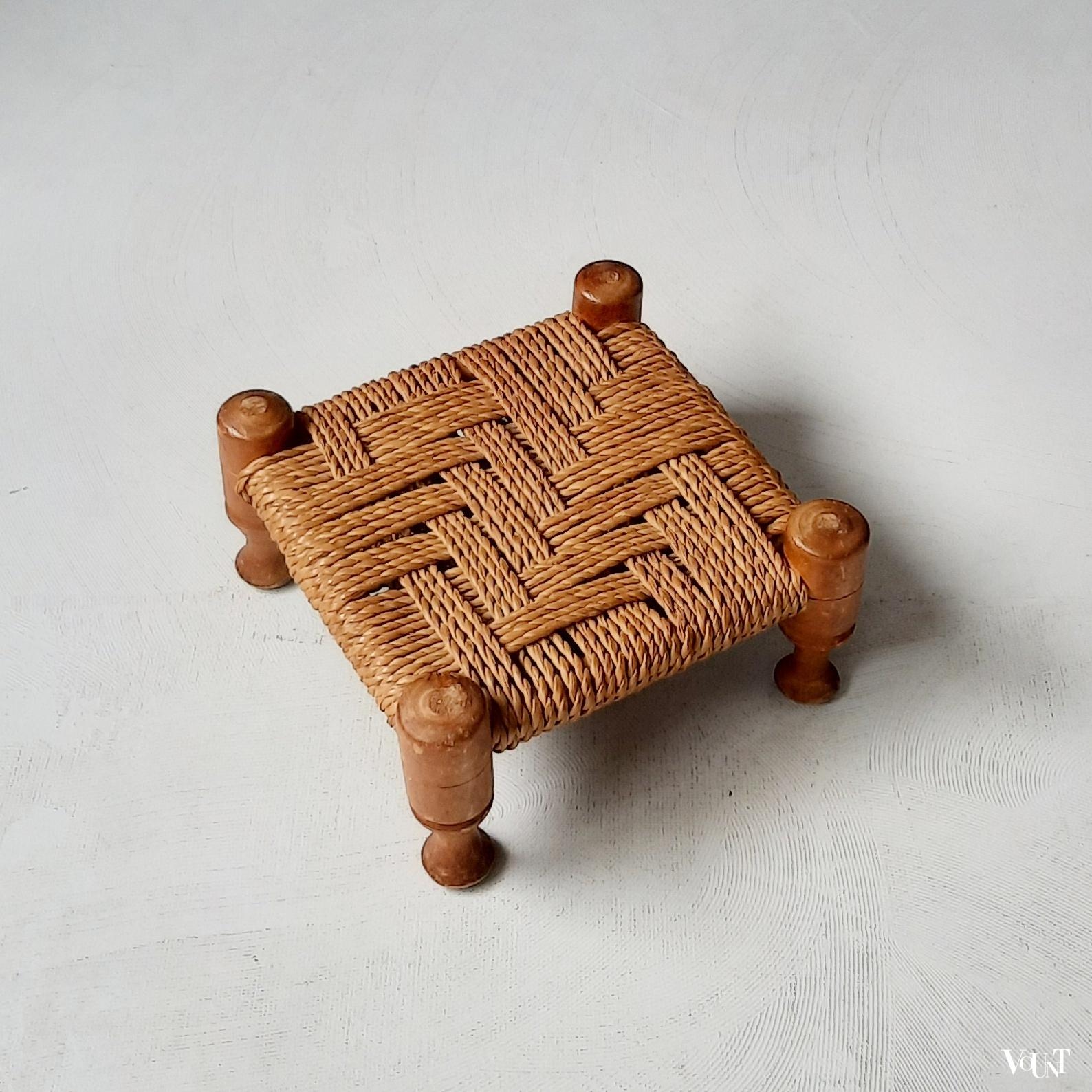 Voetenbankje hout en touw, jaren '60/'70