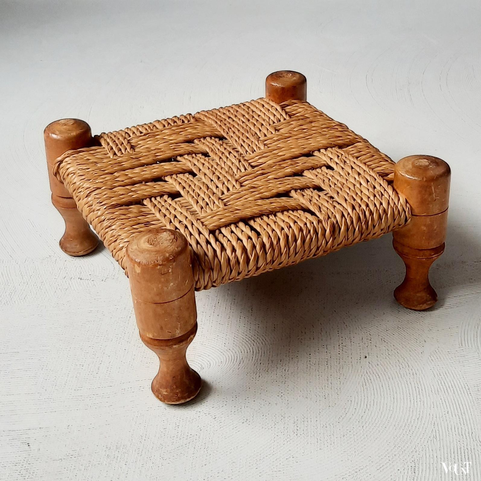 Voetenbankje hout en touw, jaren '60/'70
