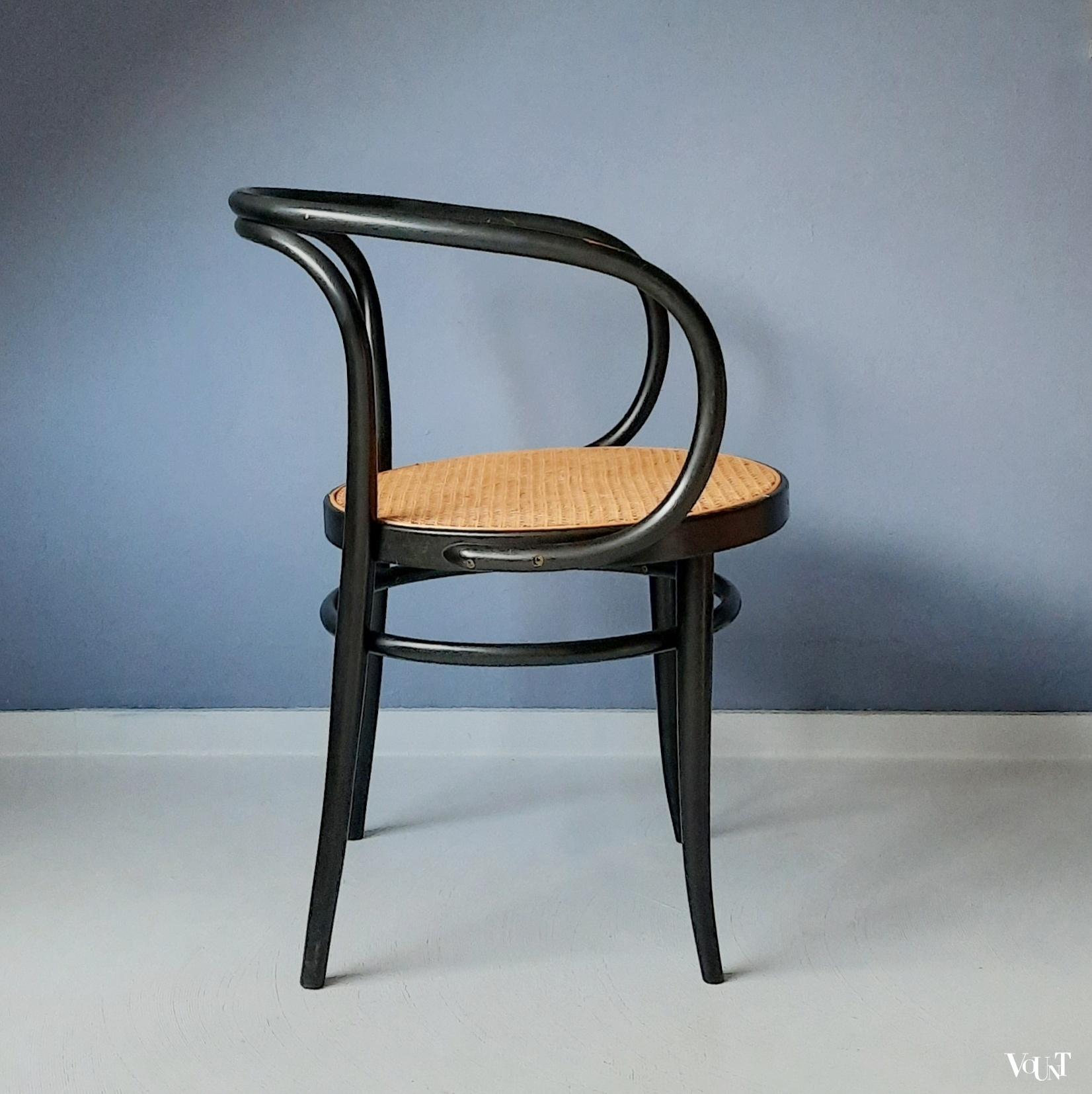 Zwarte nr. 209 stoel, Thonet, jaren '70