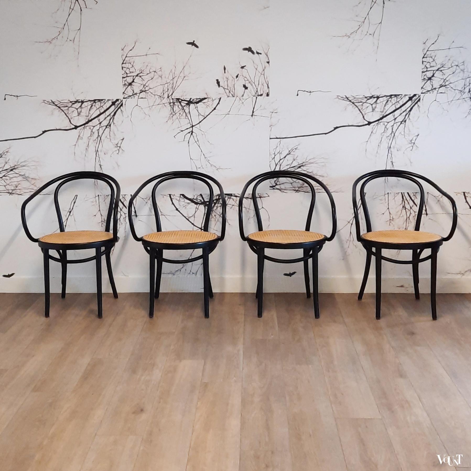 Set van 4 zwarte 209 stoelen, ZPM Radomsko, jaren '70/'80