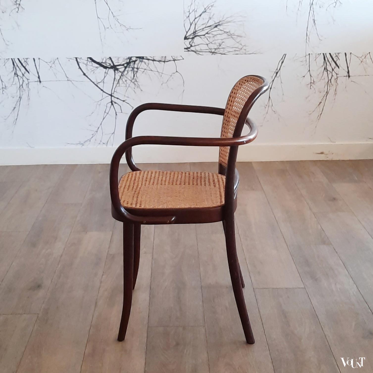 Set van 4 bruine Praag of 811 stoelen, Ligna, jaren '70