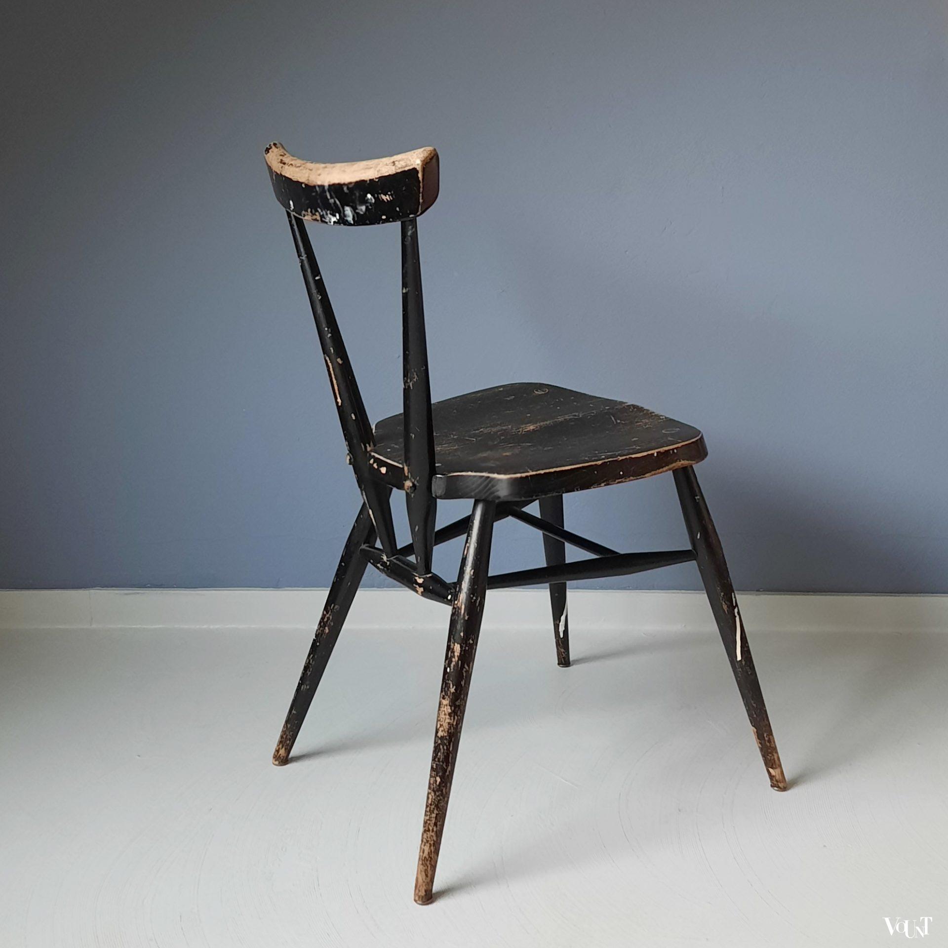 Zwarte Stacking Chair, Ercol, jaren '60