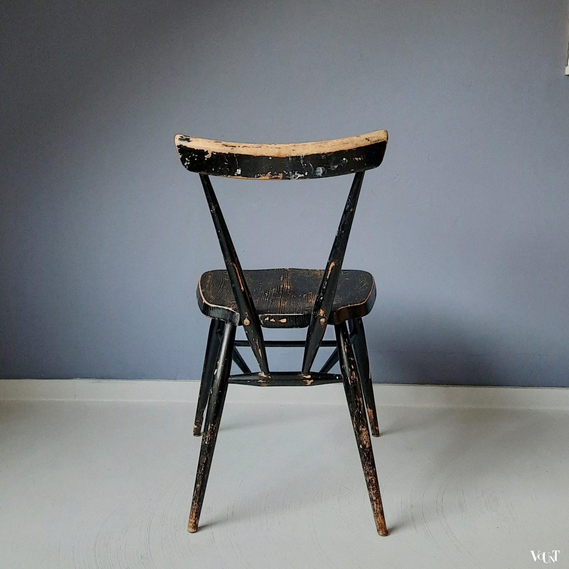 Zwarte Stacking Chair, Ercol, jaren '60