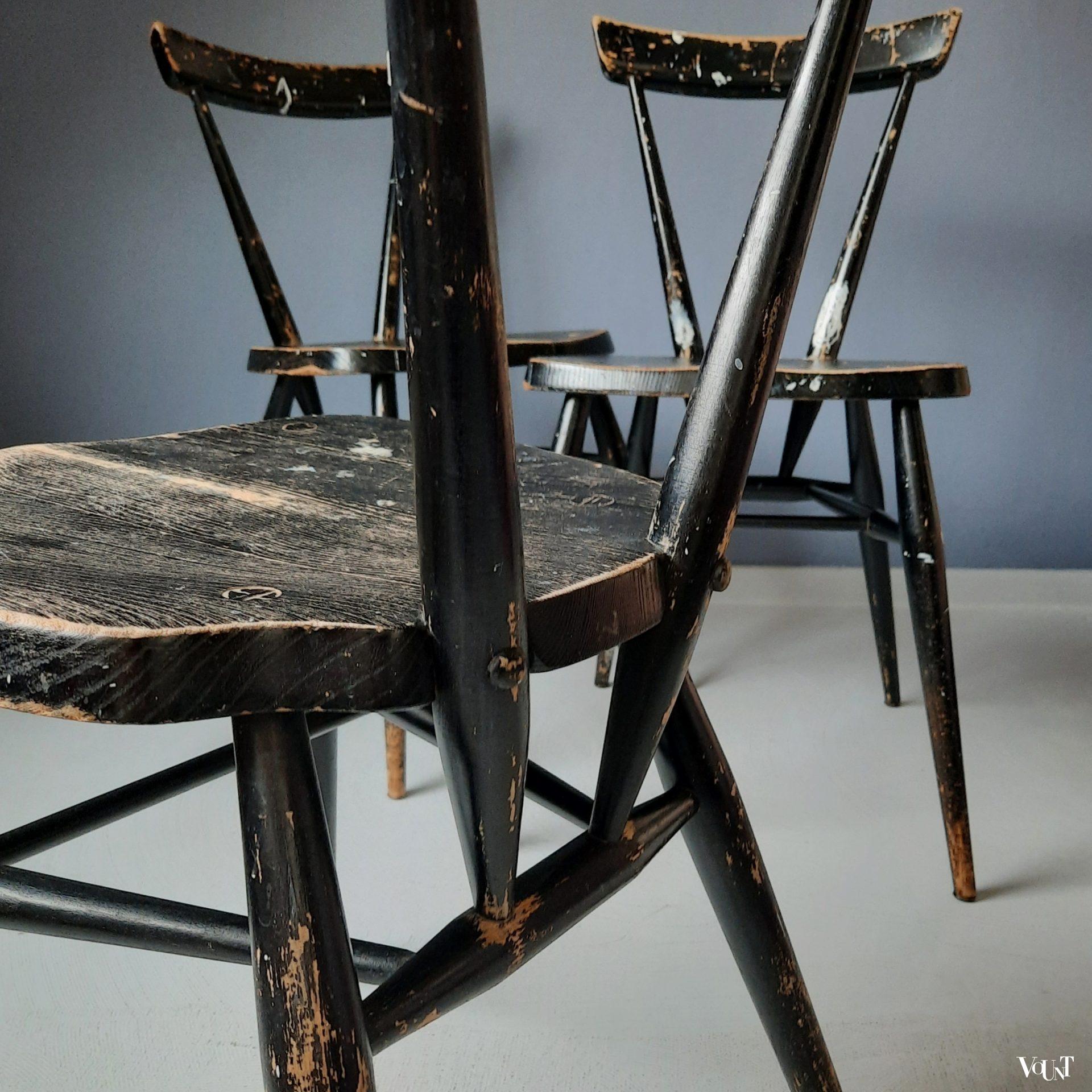 Zwarte Stacking Chair, Ercol, jaren '60