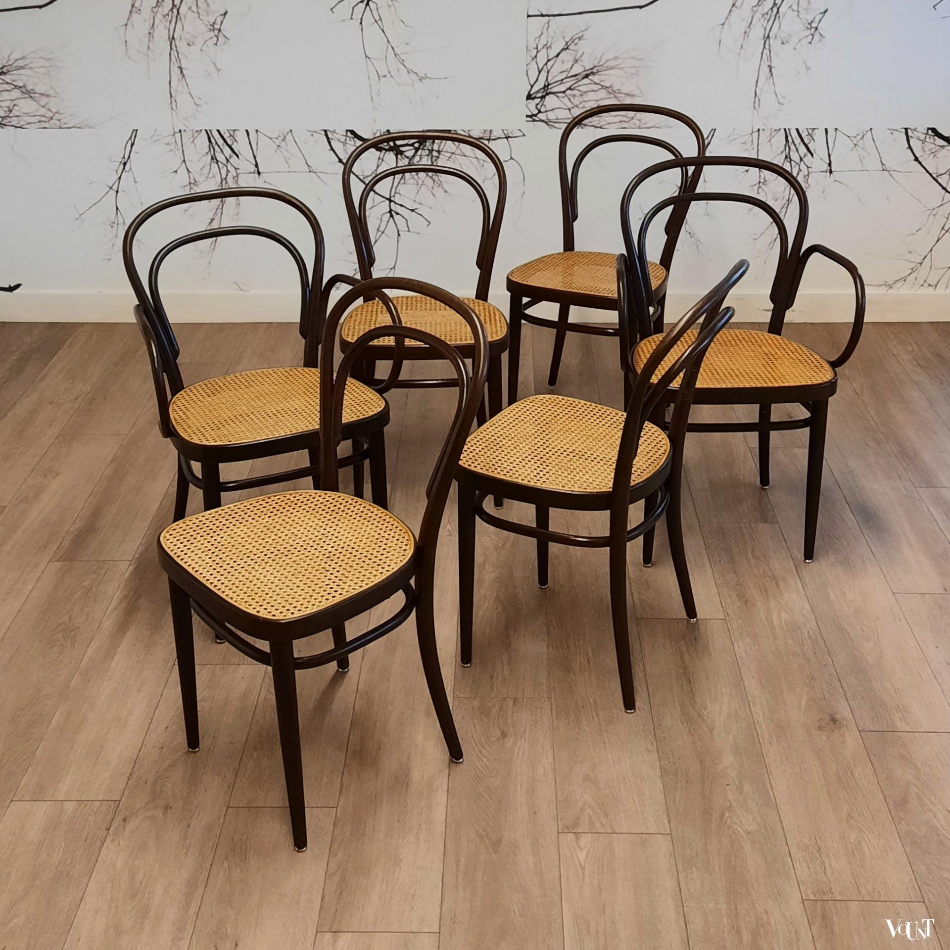 Set van 6 originele donkerbruine Thonet-stoelen nr. 214,  jaren '80