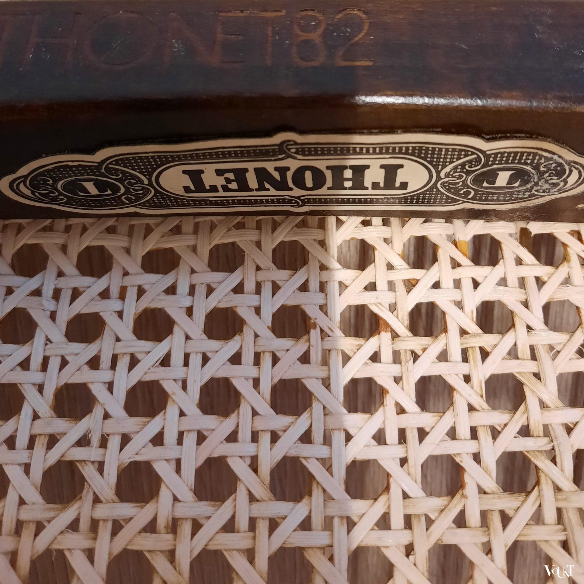 Set van 6 originele donkerbruine Thonet-stoelen nr. 214,  jaren '80