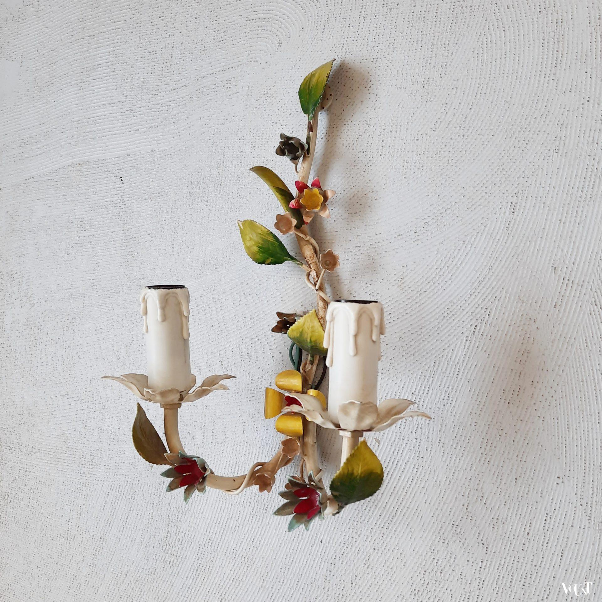 Frans metalen wandlampje bloemen, jaren '60
