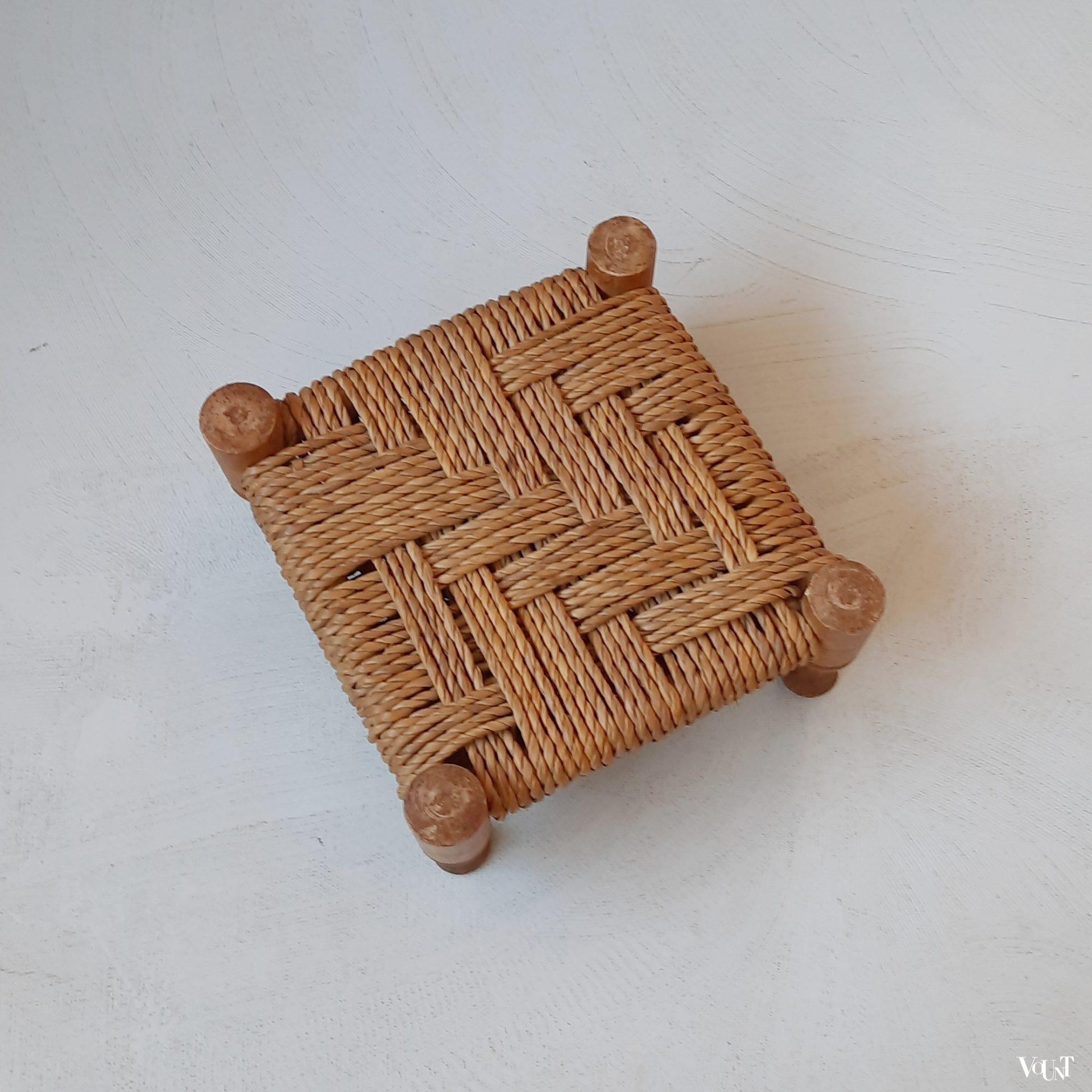 Voetenbankje hout en touw, jaren '60/'70