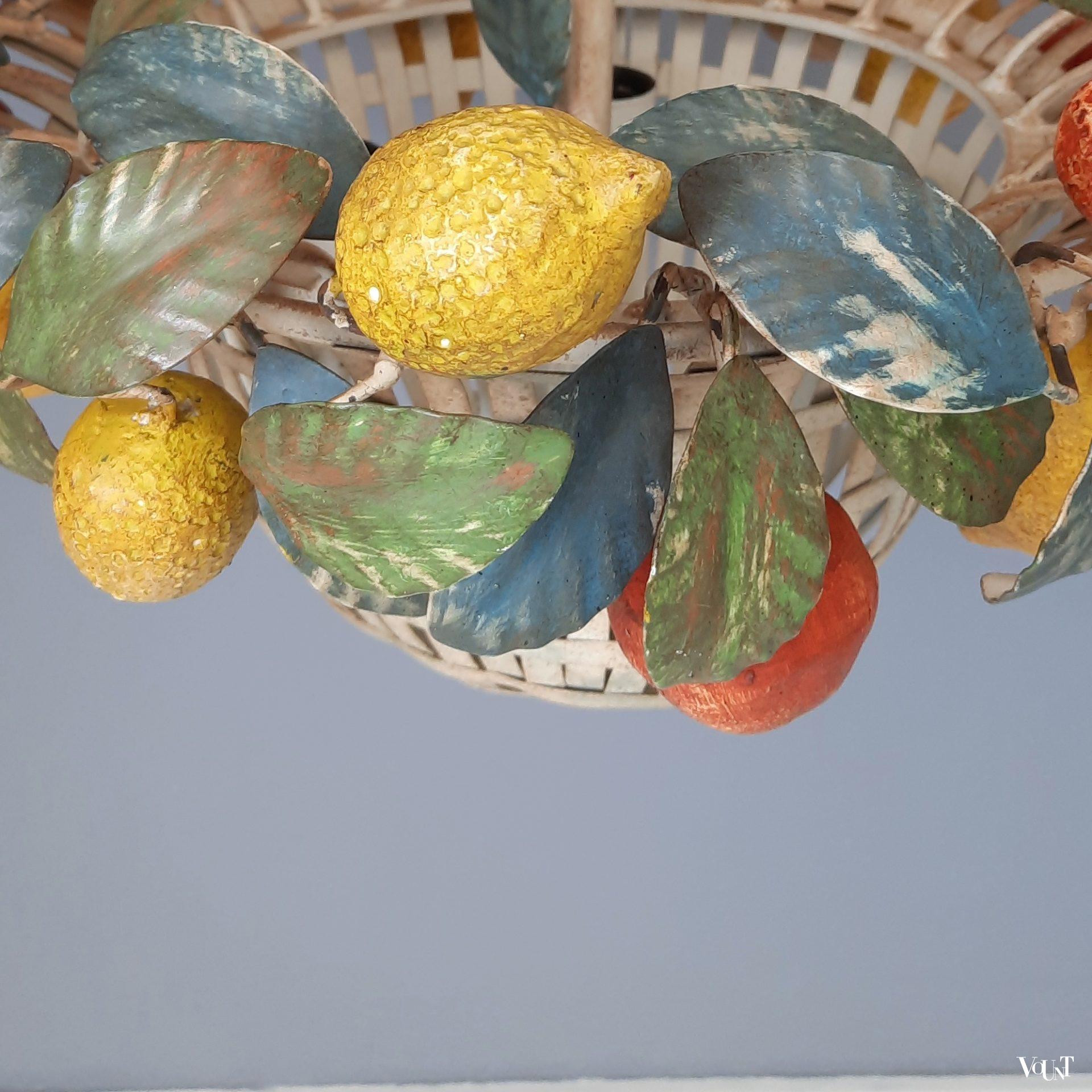 Italiaanse metalen hanglamp met fruit, jaren '60