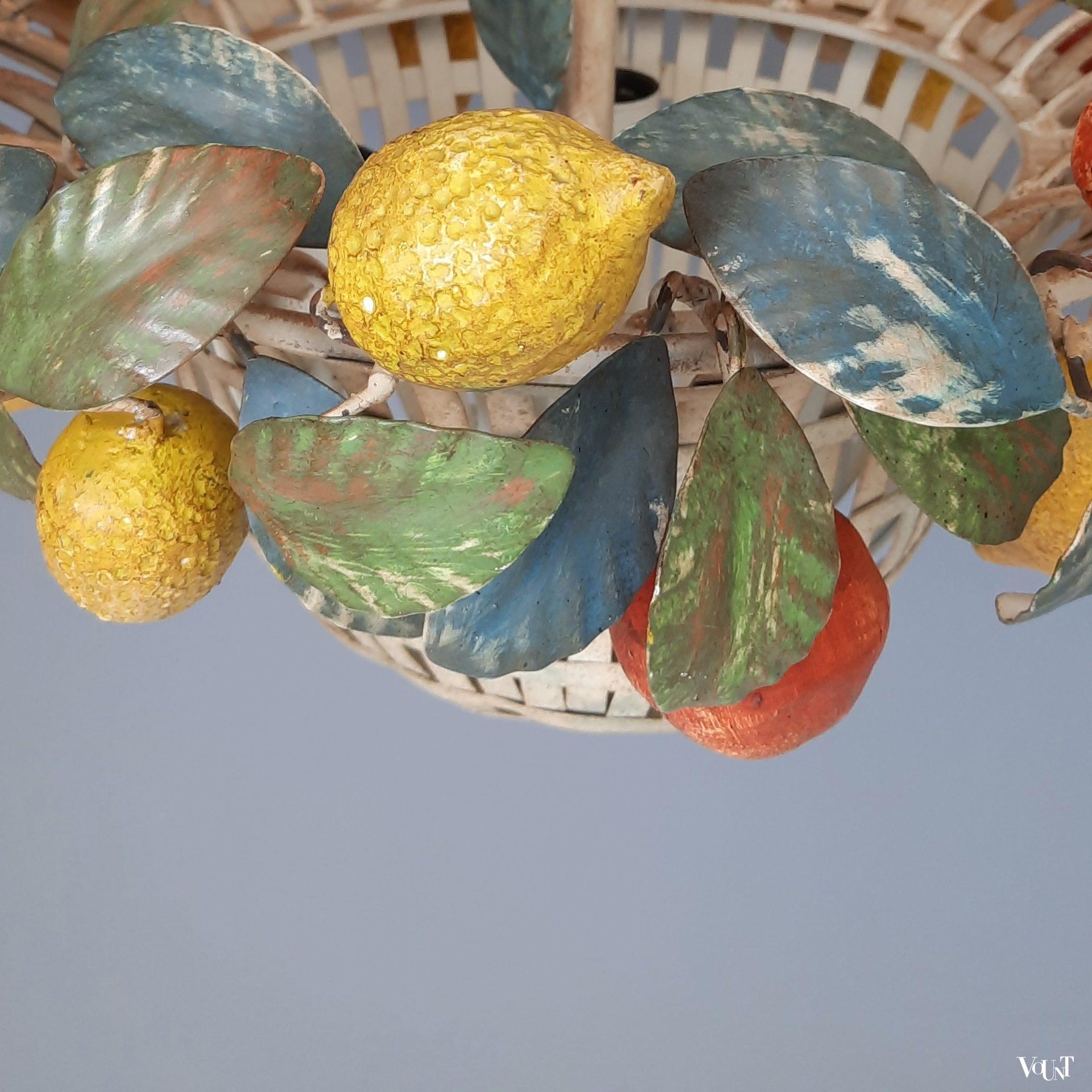 Italiaanse metalen hanglamp met fruit, jaren '60