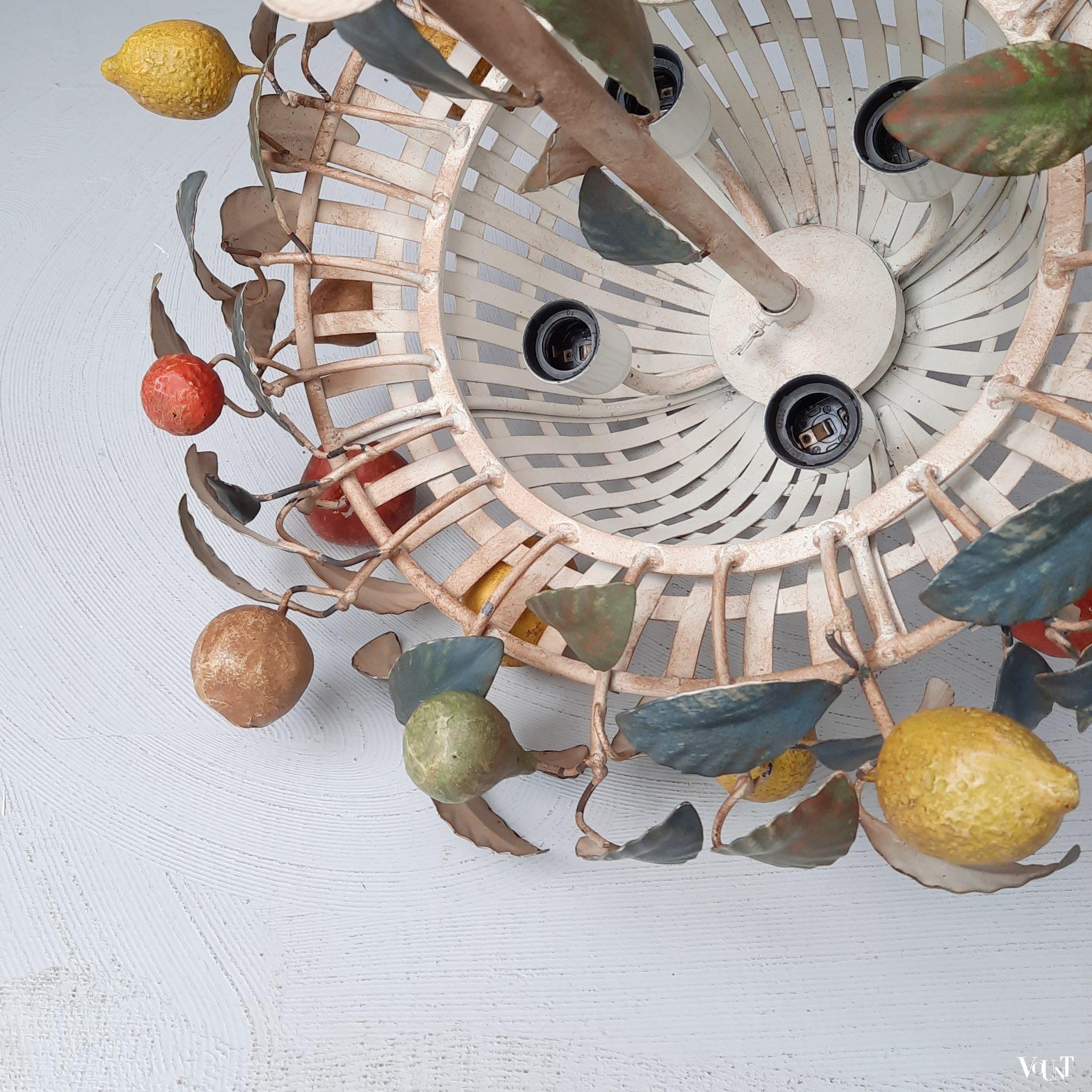 Italiaanse metalen hanglamp met fruit, jaren '60