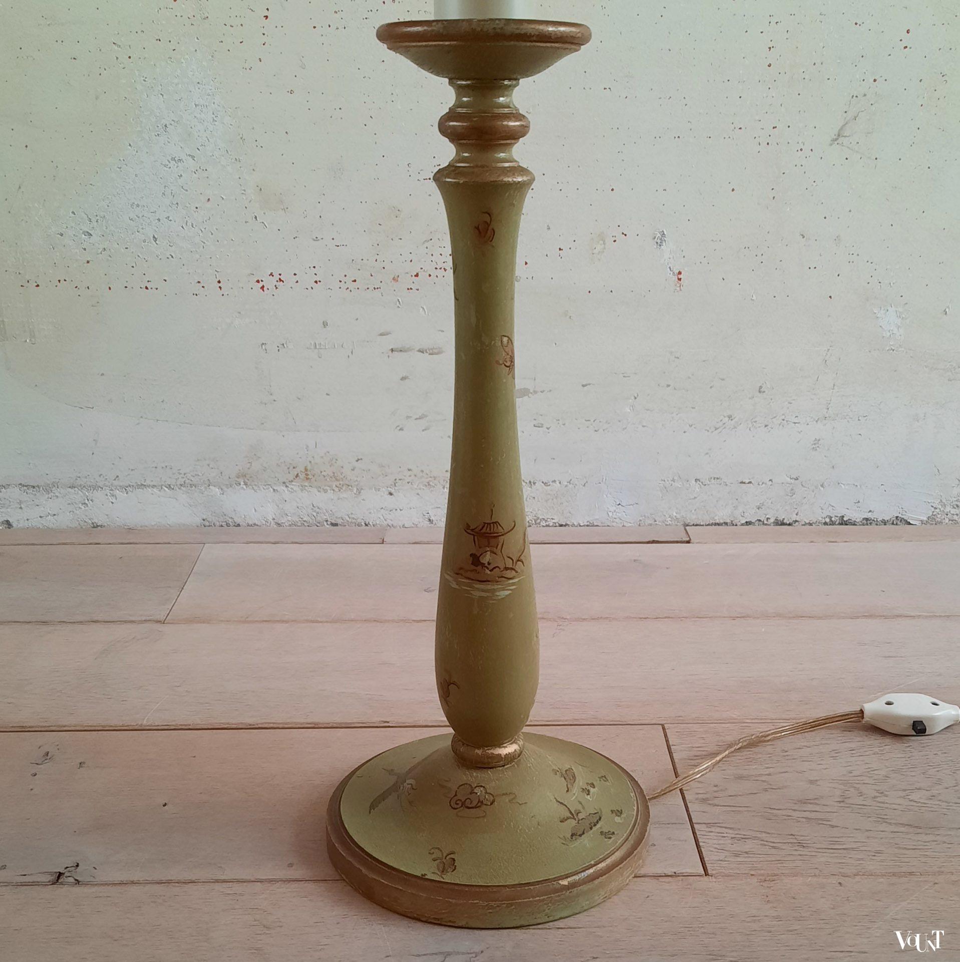 Chinoiserie houten tafellamp