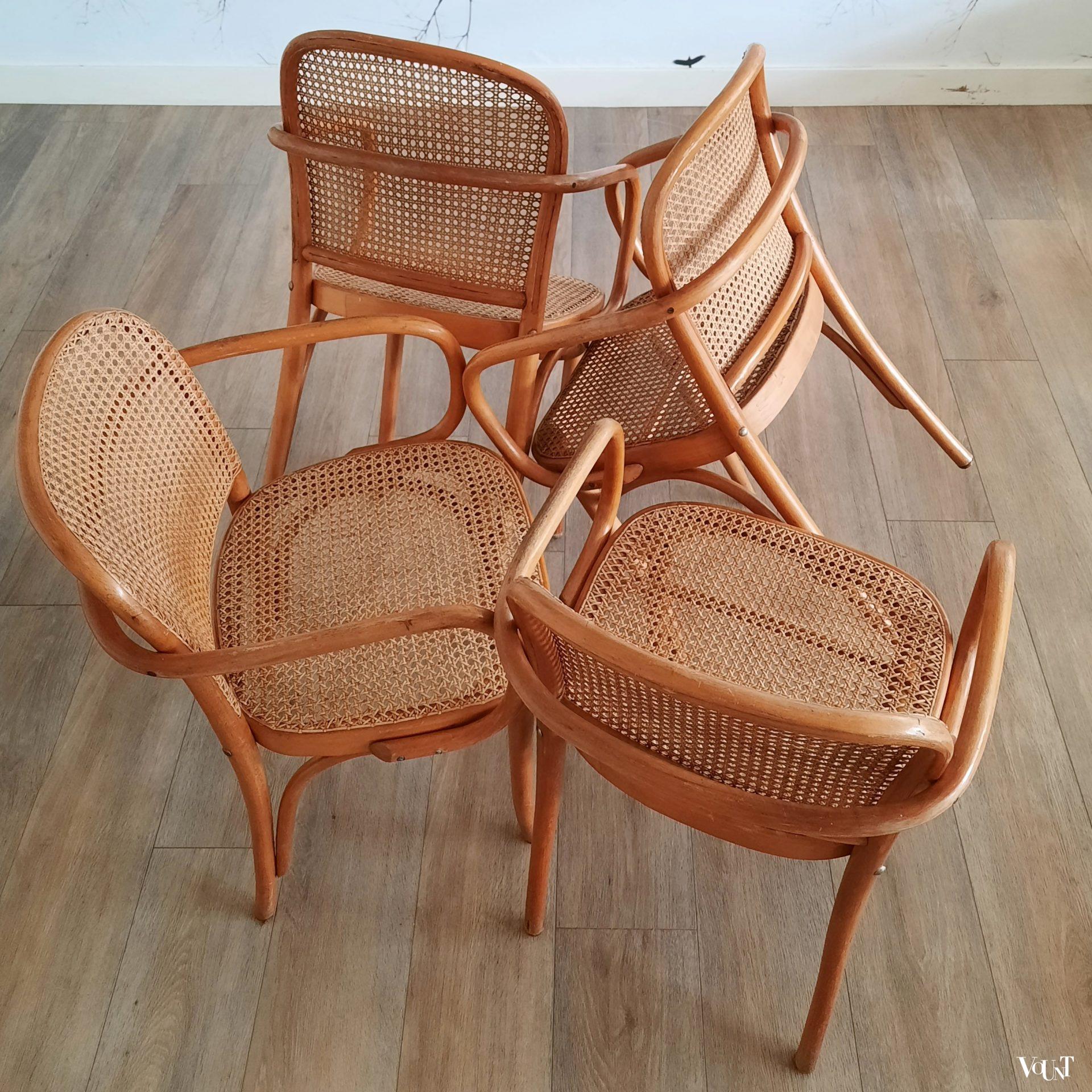 Set van 4 Praag of 811 stoelen, Ligna, jaren '70