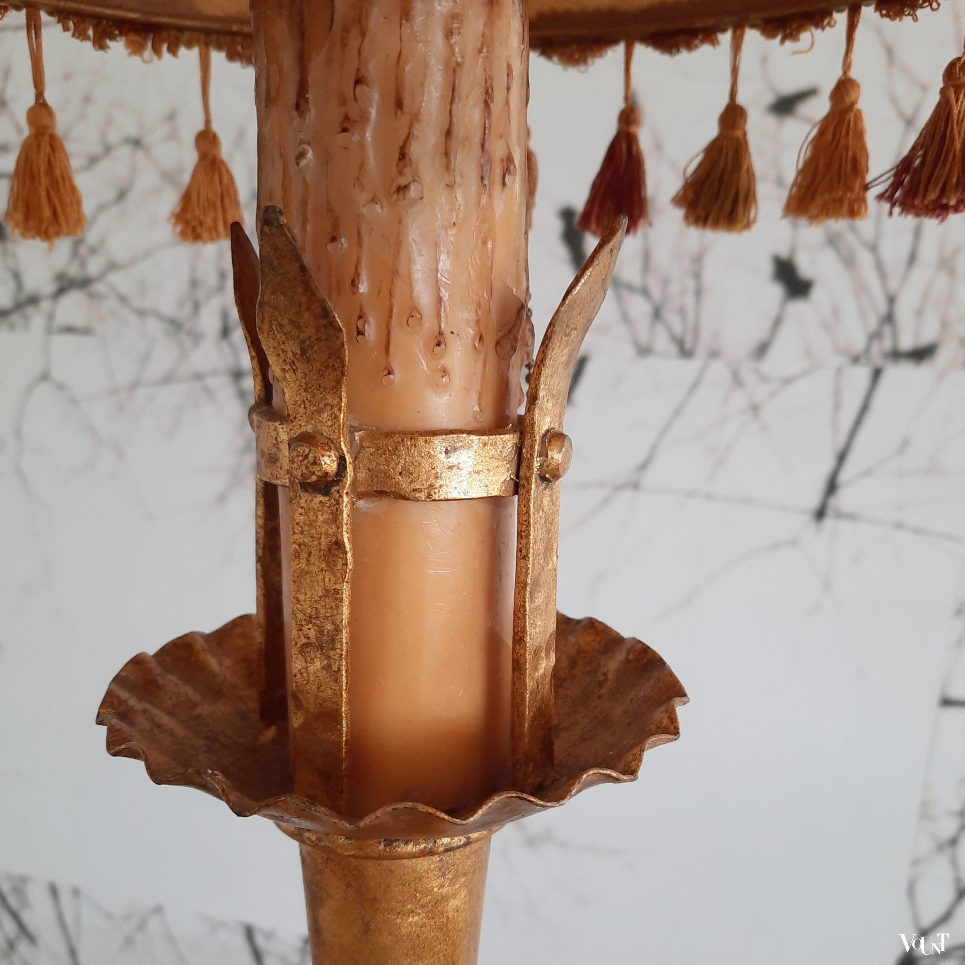 Vergulde smeedijzeren vloerlamp met zwenkarm, jaren ‘50/’60