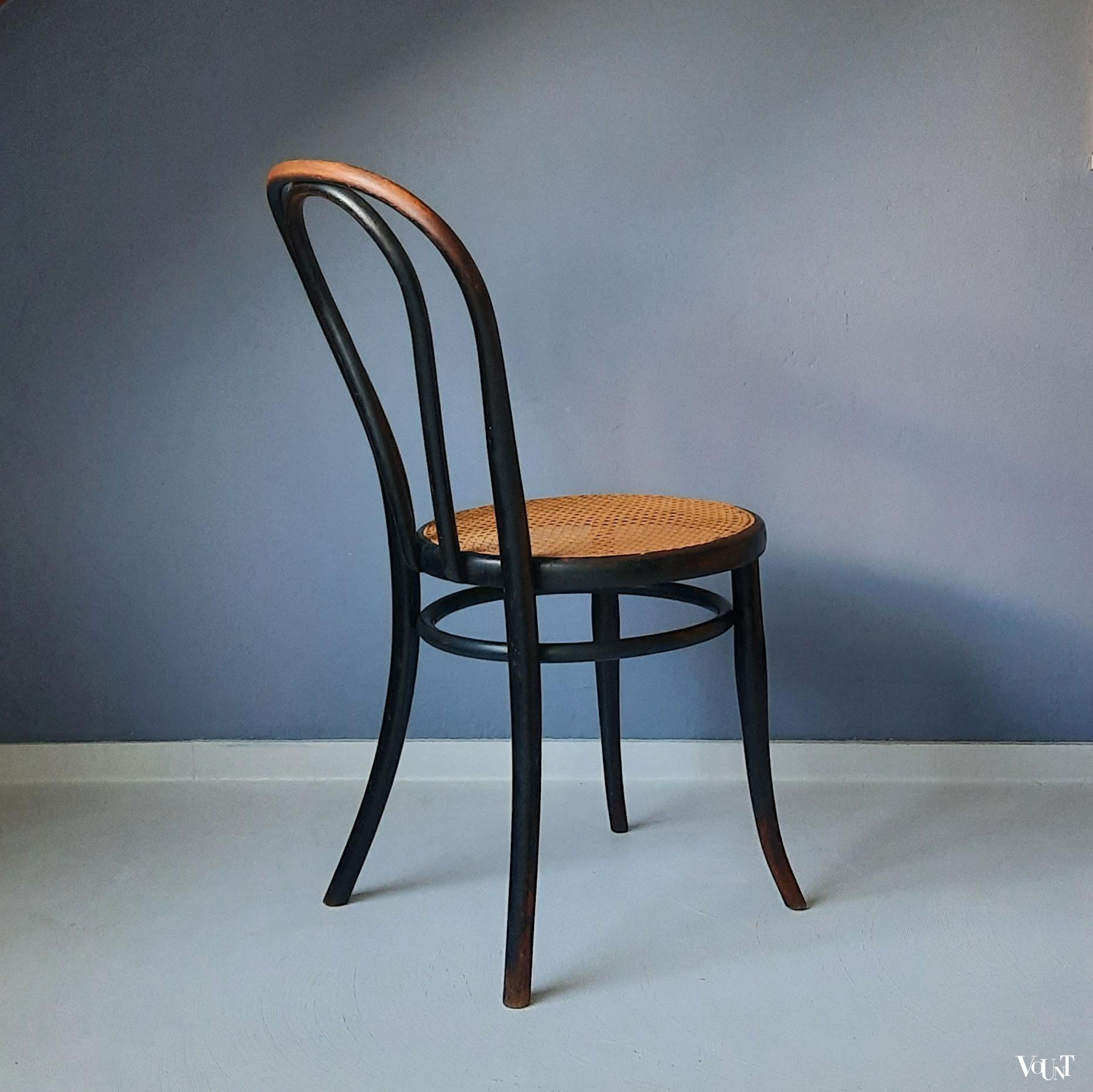 Zwarte Thonet nr. 18 stoel, rond 1900