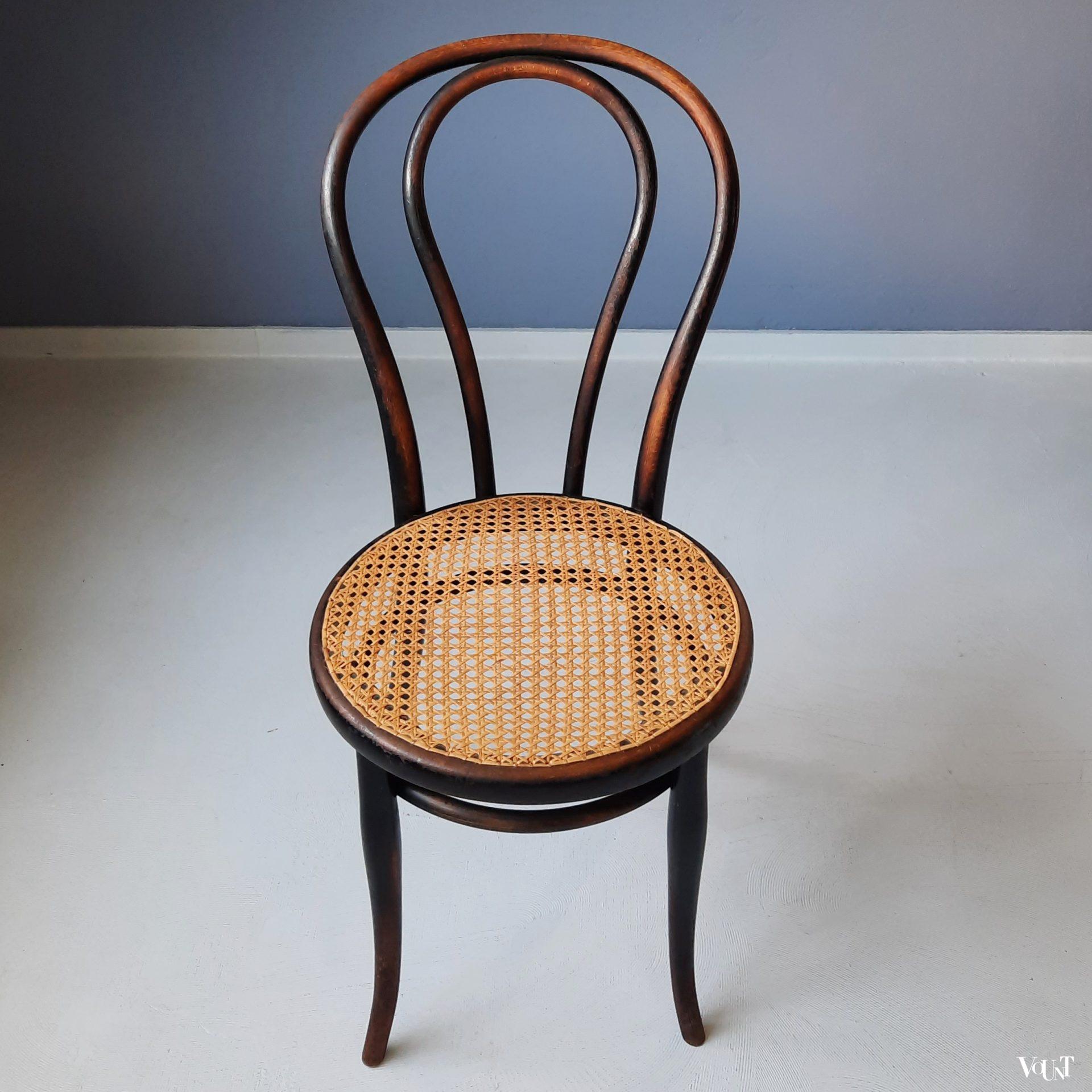 Zwarte Thonet nr. 18 stoel, rond 1900