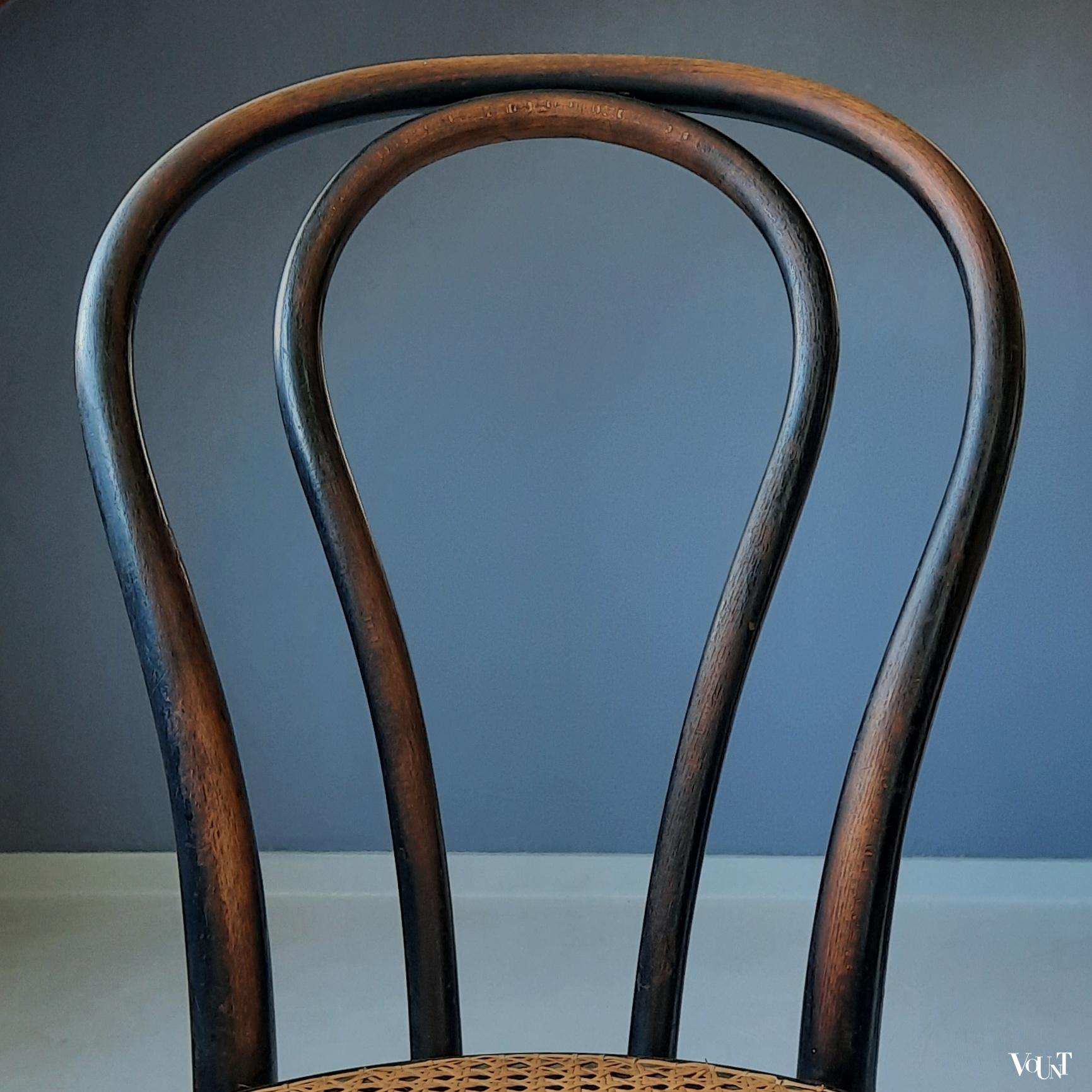 Zwarte Thonet nr. 18 stoel, rond 1900