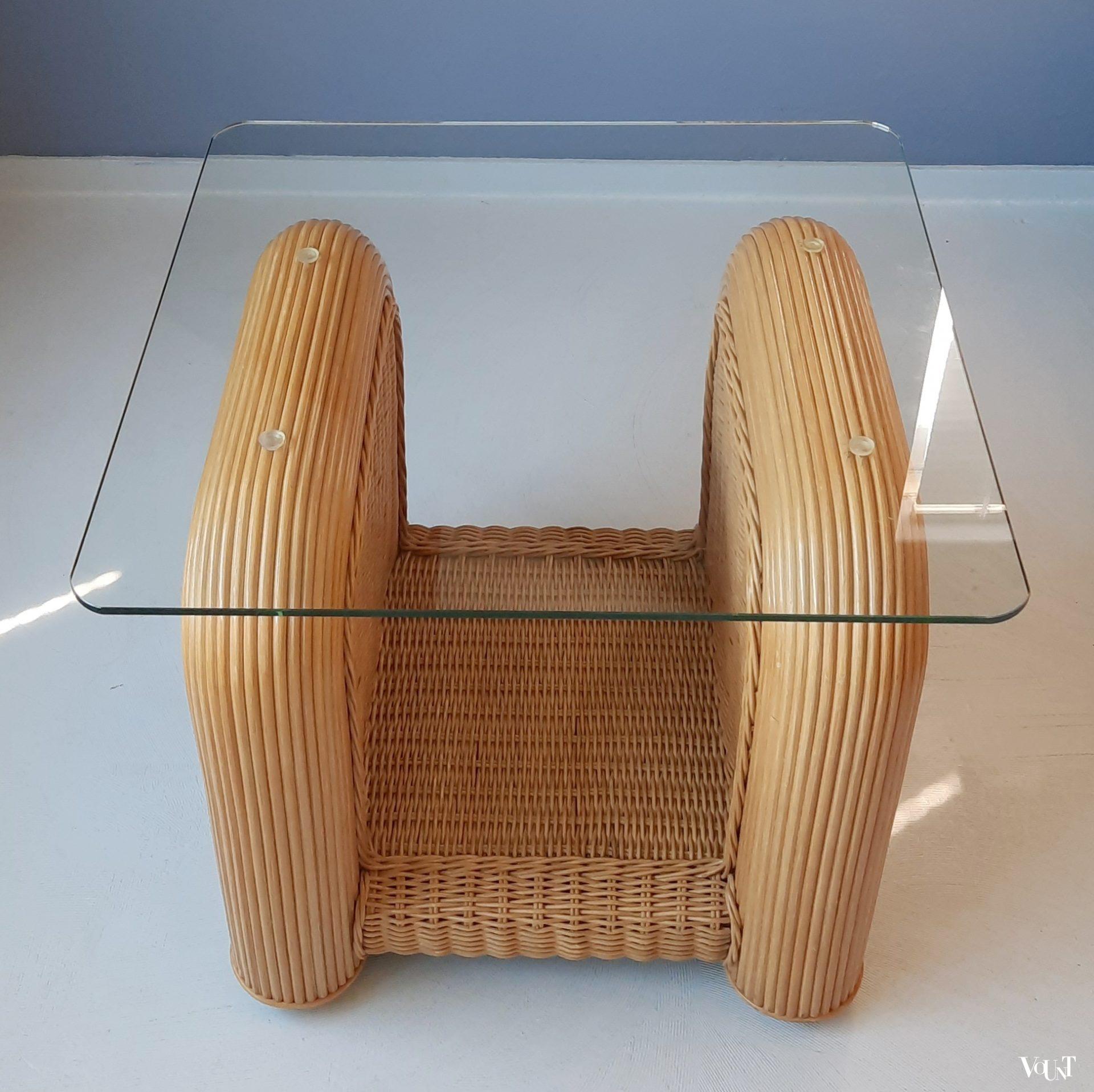 Rotan tafel met glasplaat, jaren '80