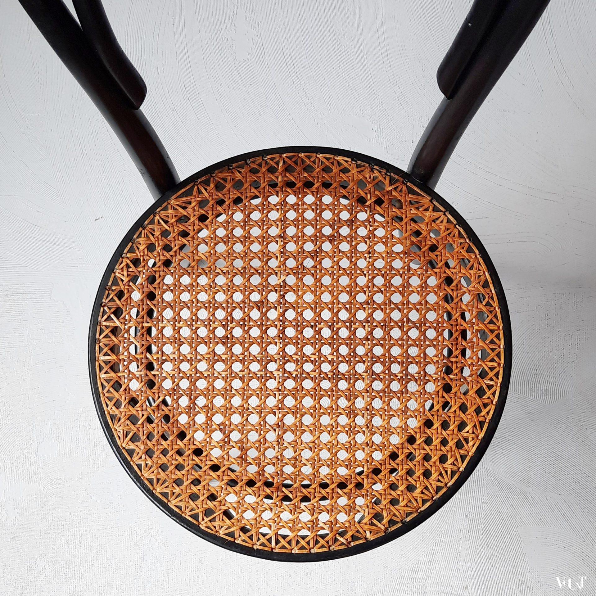 Zwarte bentwood stoel nr. 14, ZPM Radomsko, jaren '70