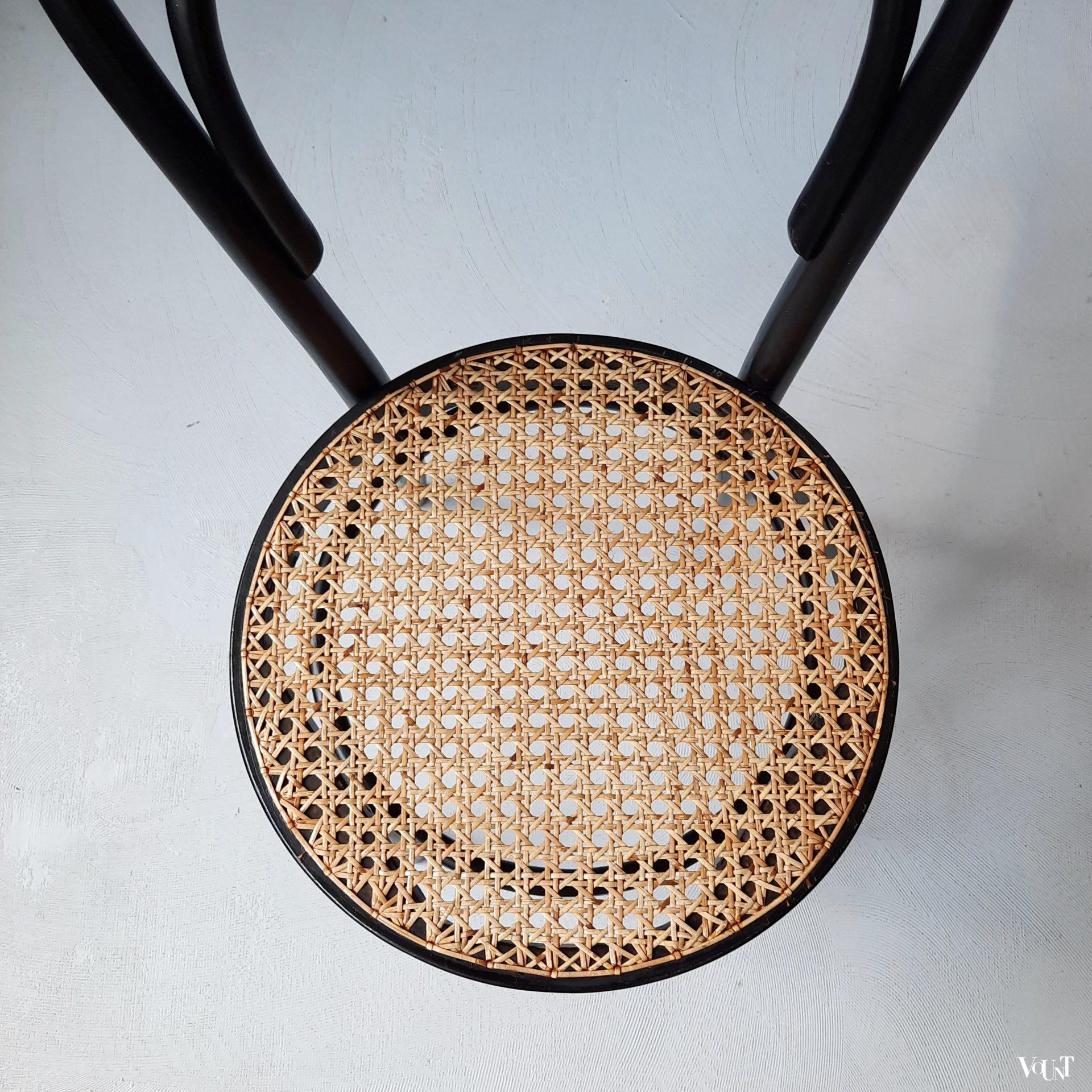 Zwarte bentwood stoel nr. 14, ZPM Radomsko, jaren '70