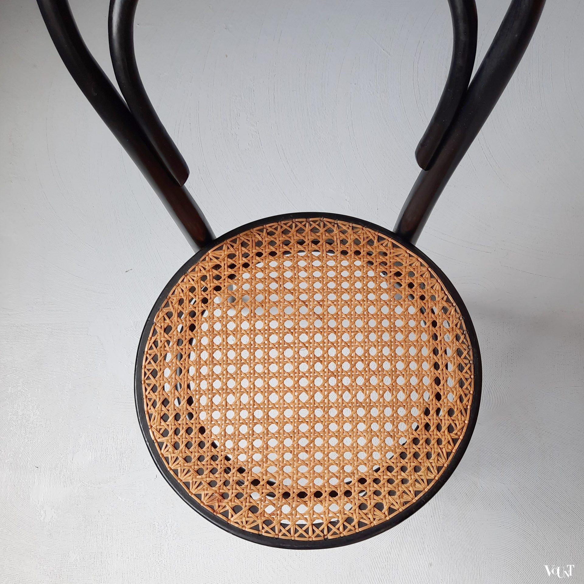 Zwarte bentwood stoel nr. 14, ZPM Radomsko, jaren '70