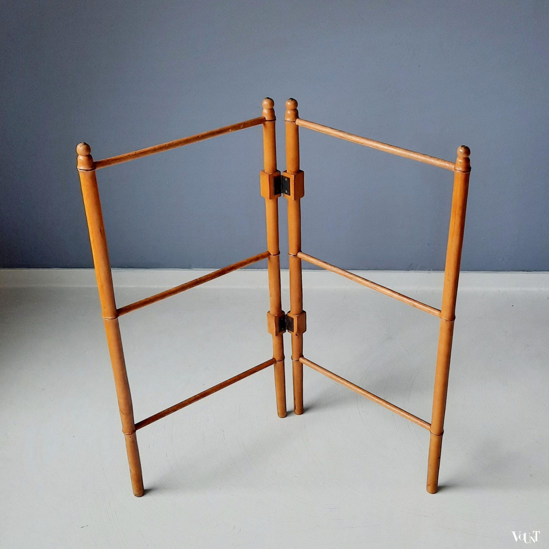 Frans faux bamboo handdoekenrek, begin 20e eeuw