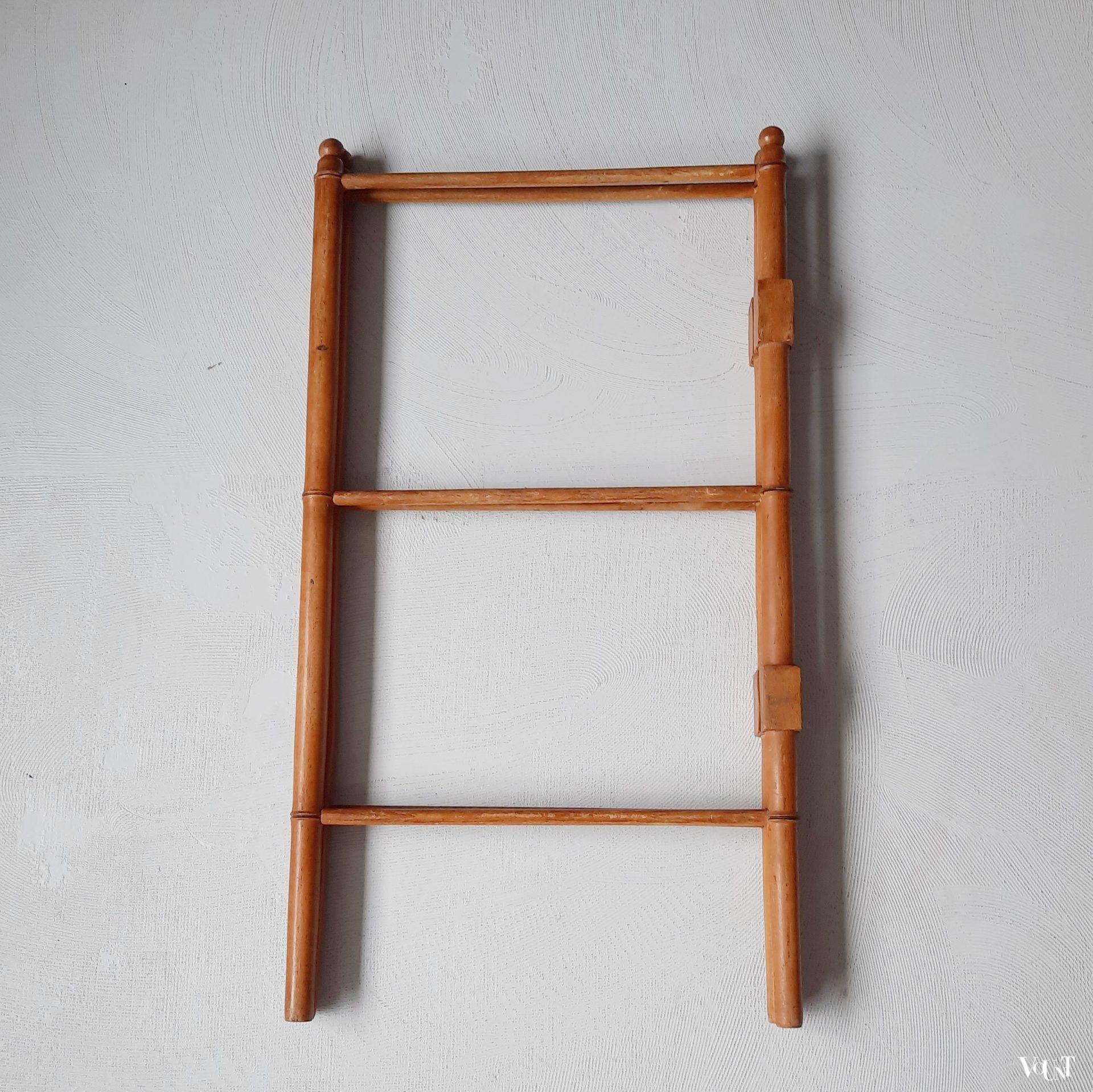 Frans faux bamboo handdoekenrek, begin 20e eeuw