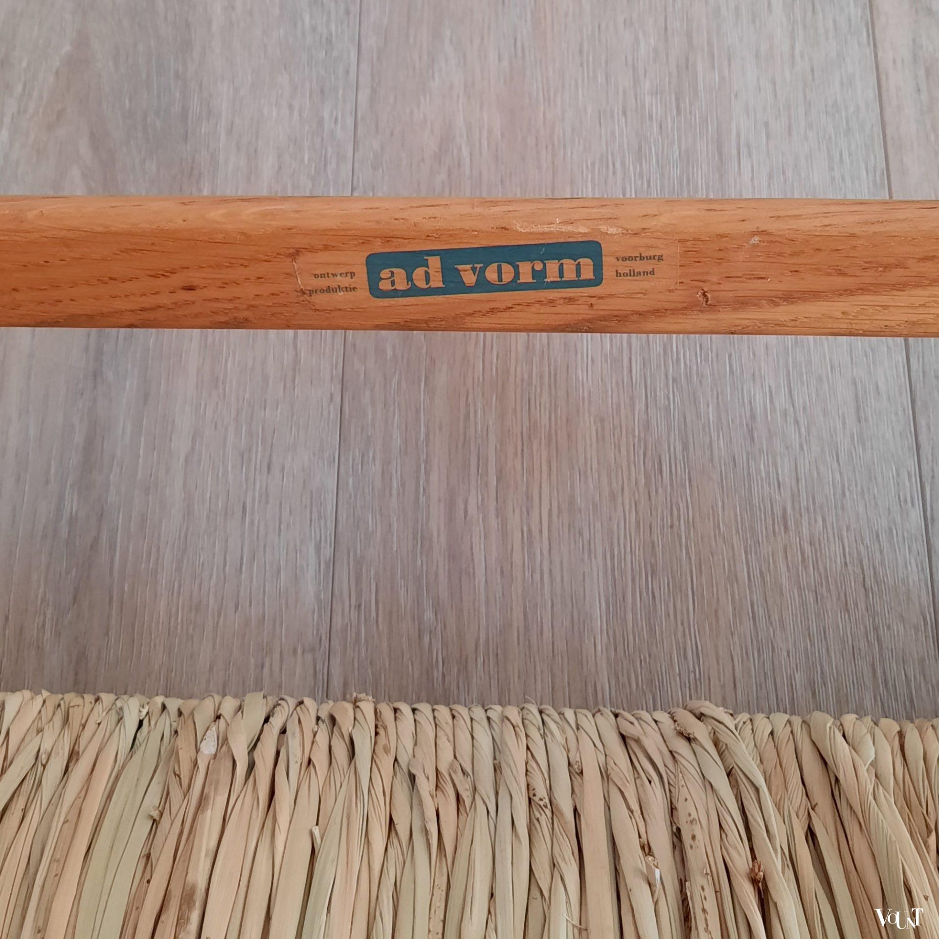 Set van 4 stoelen met biezen zitting, J.W. van Heuvel voor Ad Vorm, jaren '60