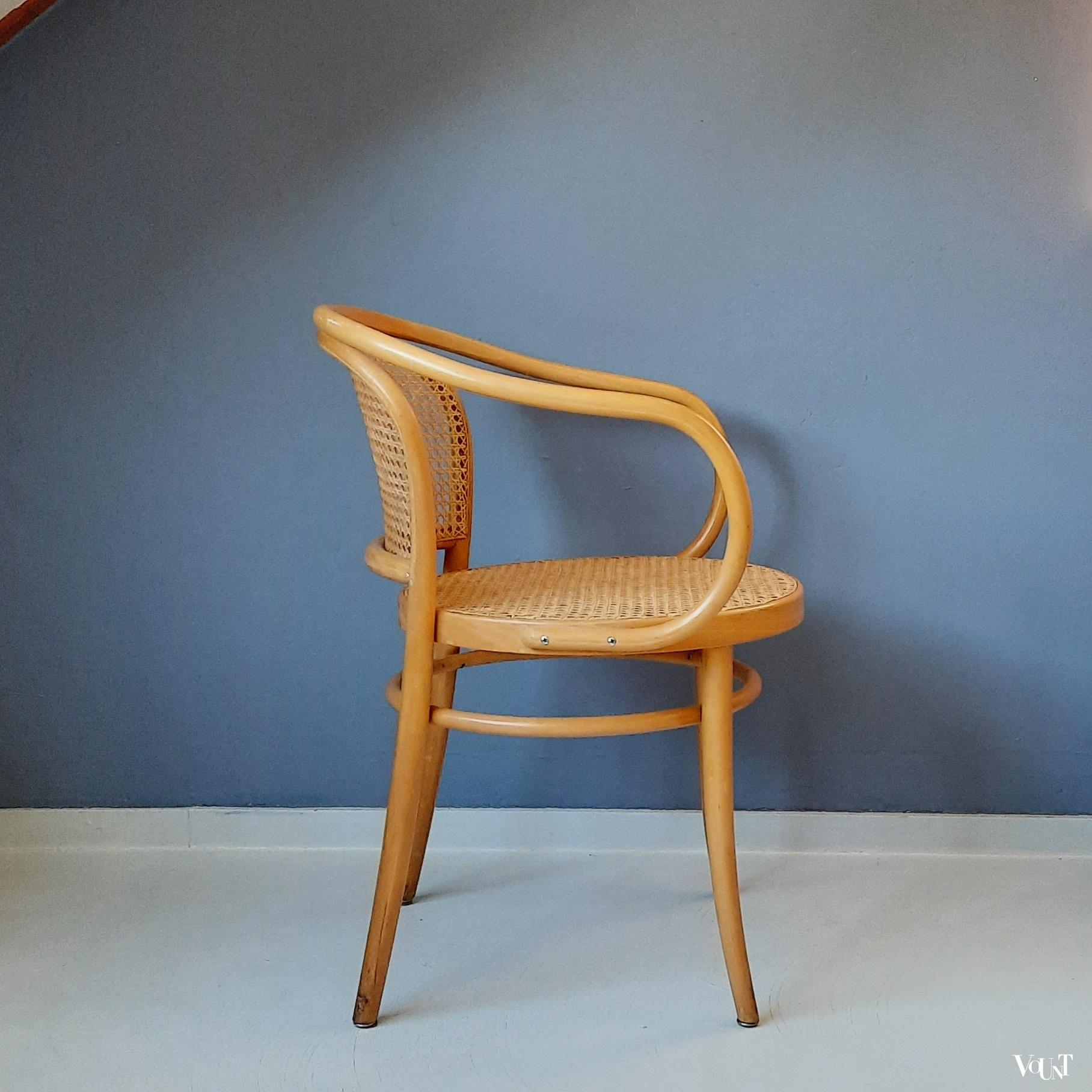 Stoel nr. 210, Ligna Drevounia, jaren '70