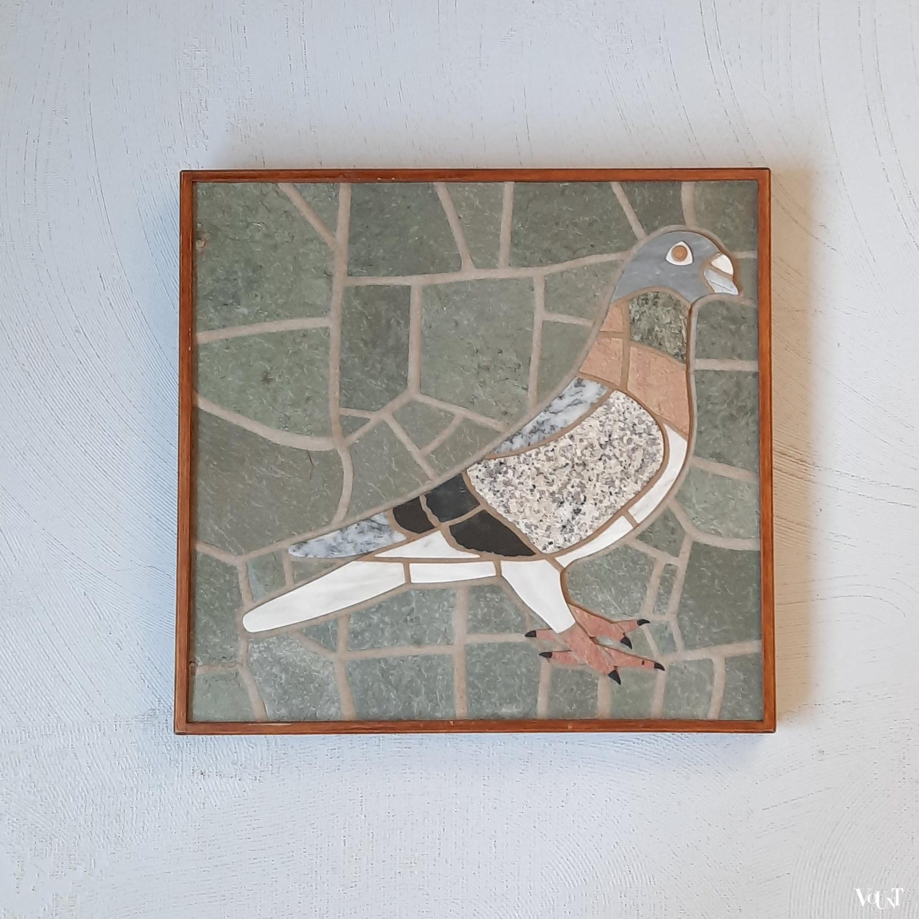 Wanddecoratie natuursteen mozaïek duif, jaren '60