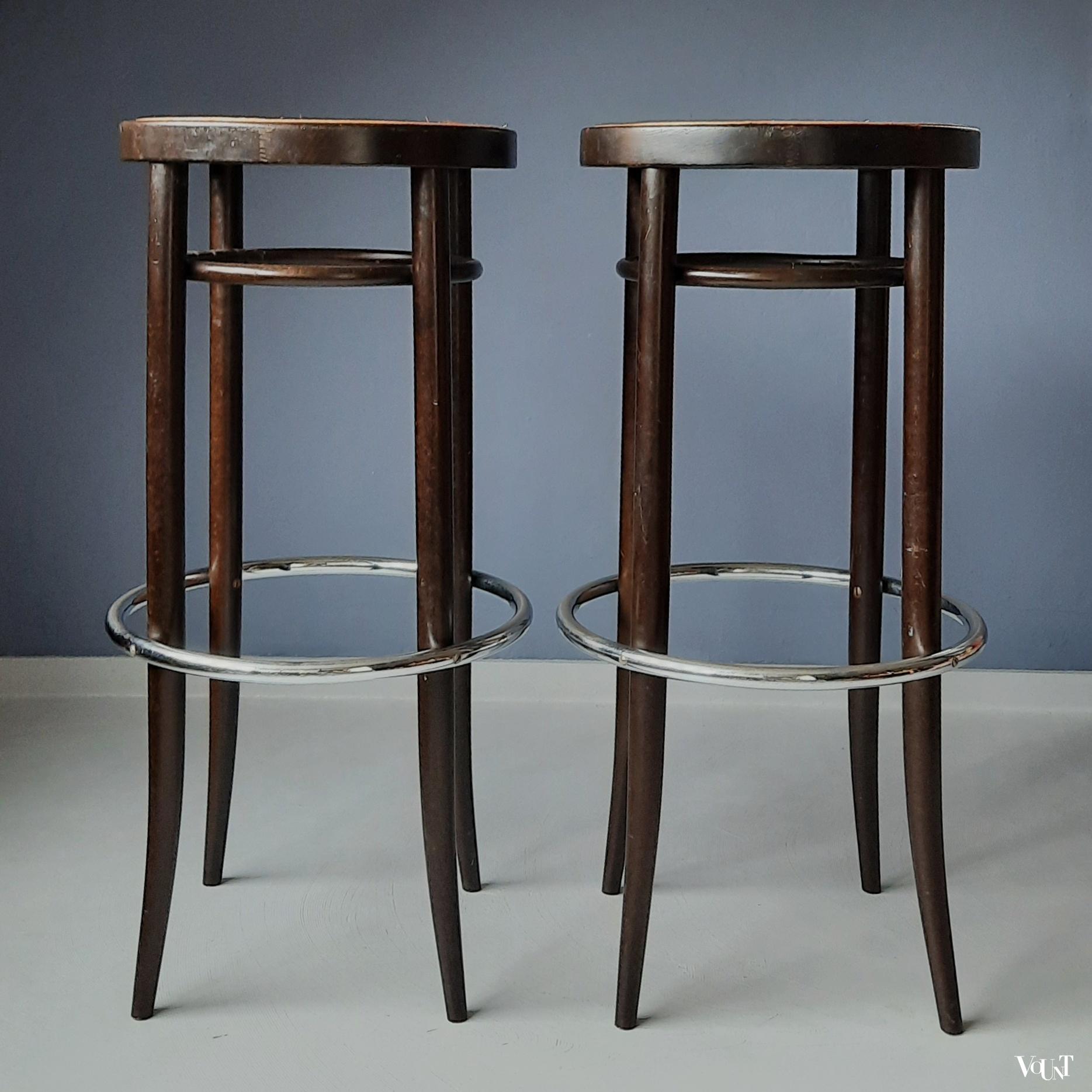 Set van 2 Thonet 204 RH barkrukken, jaren '70