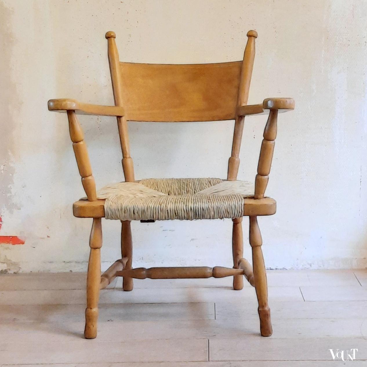 Handgemaakte houten stoel met nieuwe biezen zitting, jaren '50