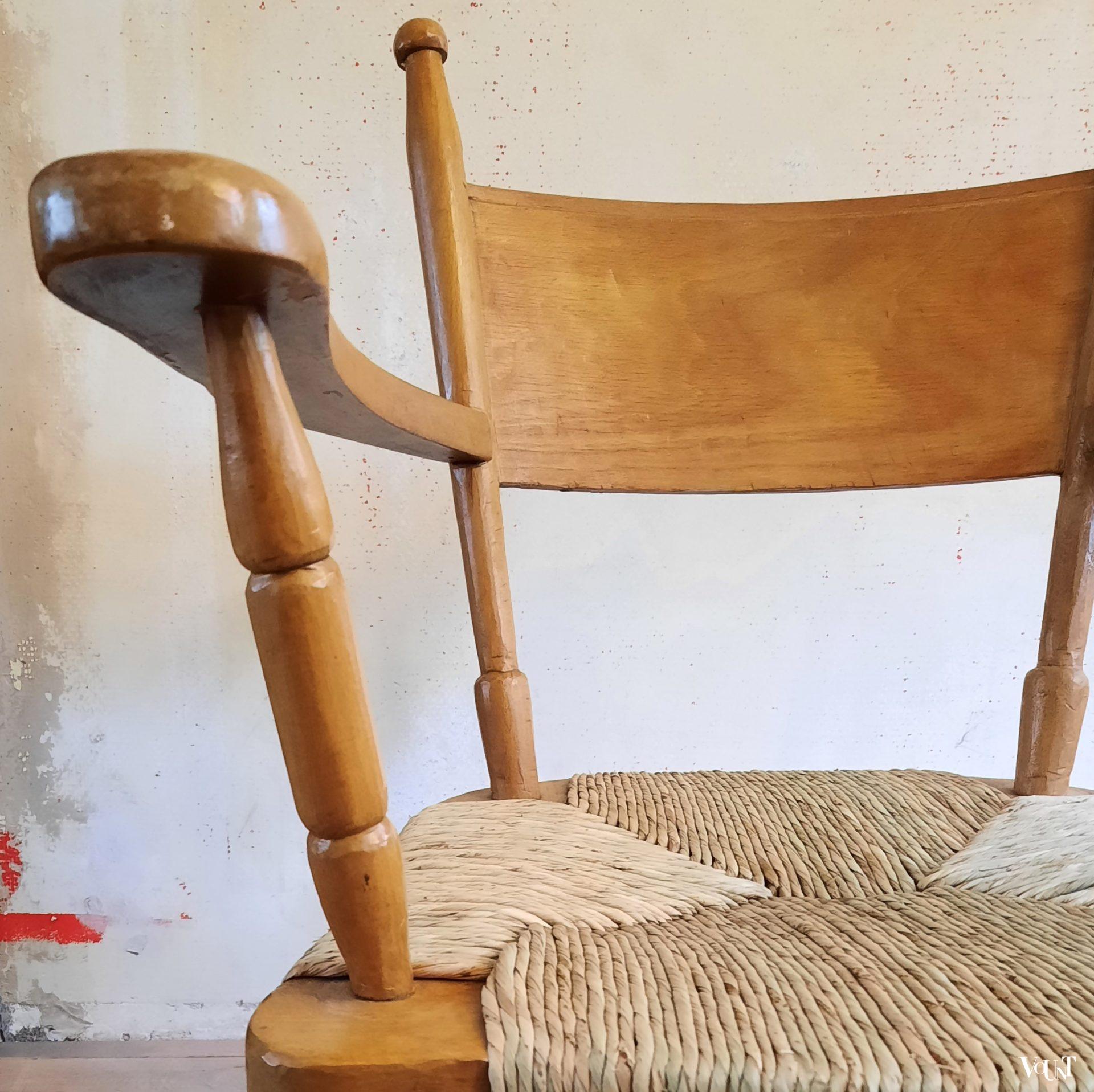 Handgemaakte houten stoel met nieuwe biezen zitting, jaren '50