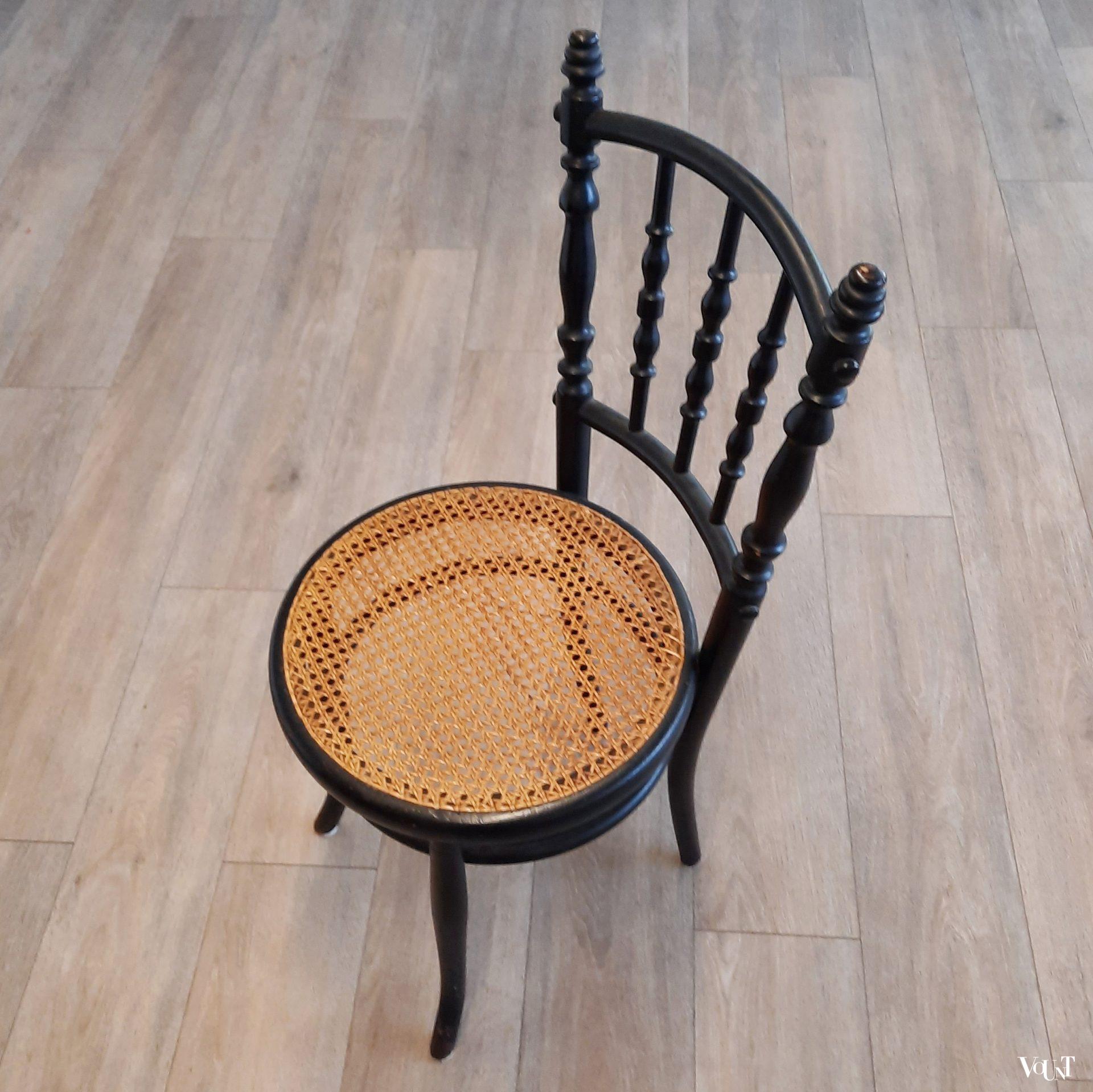 Set van 6 zwarte nr. 232 stoelen, Ungvarer Möbelfabrik, rond 1900