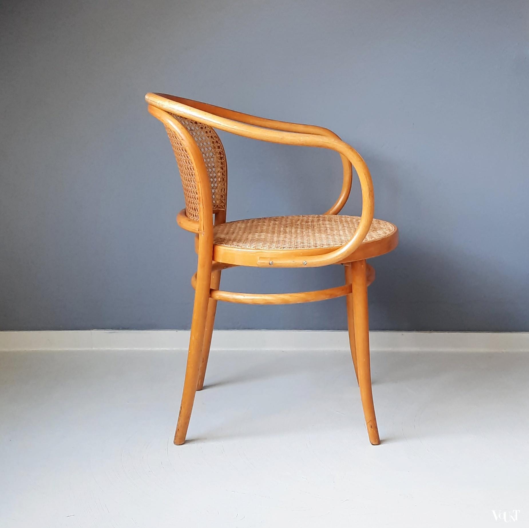 Stoel nr. 210, Ligna Drevounia, jaren '70