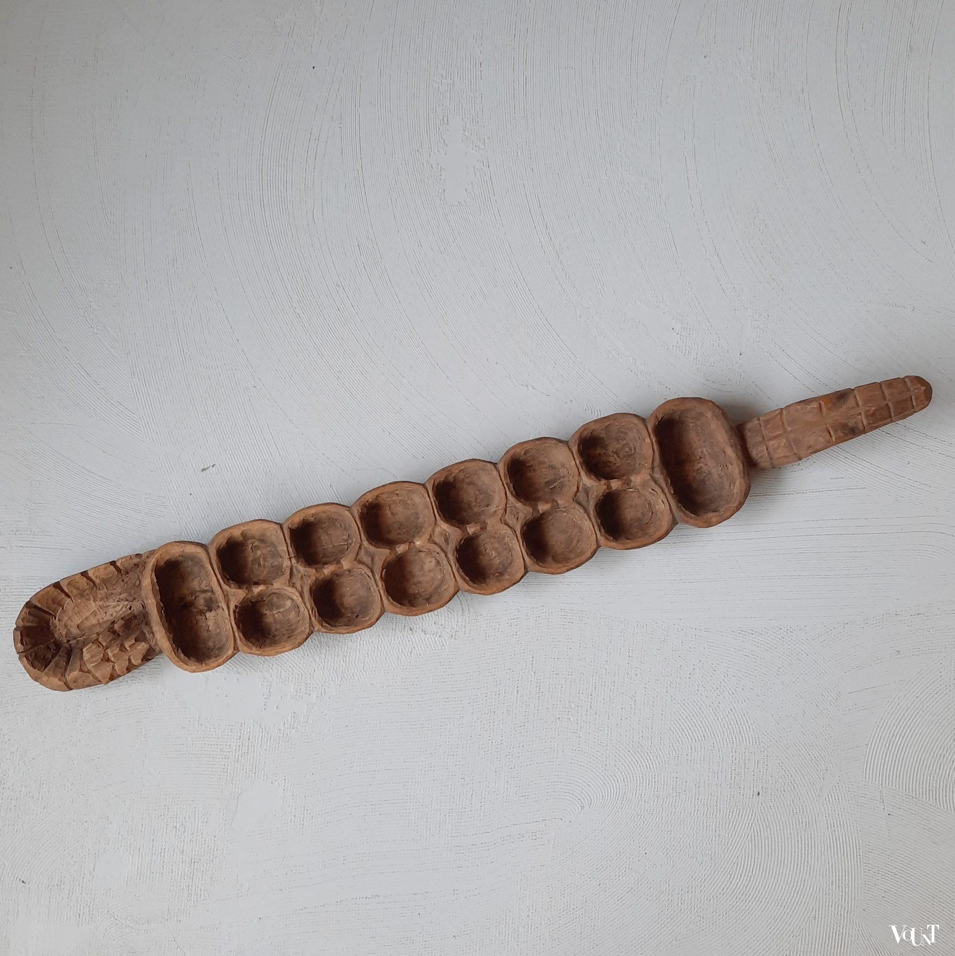 Mancala bord krokodil, Afrika, ca. jaren '60