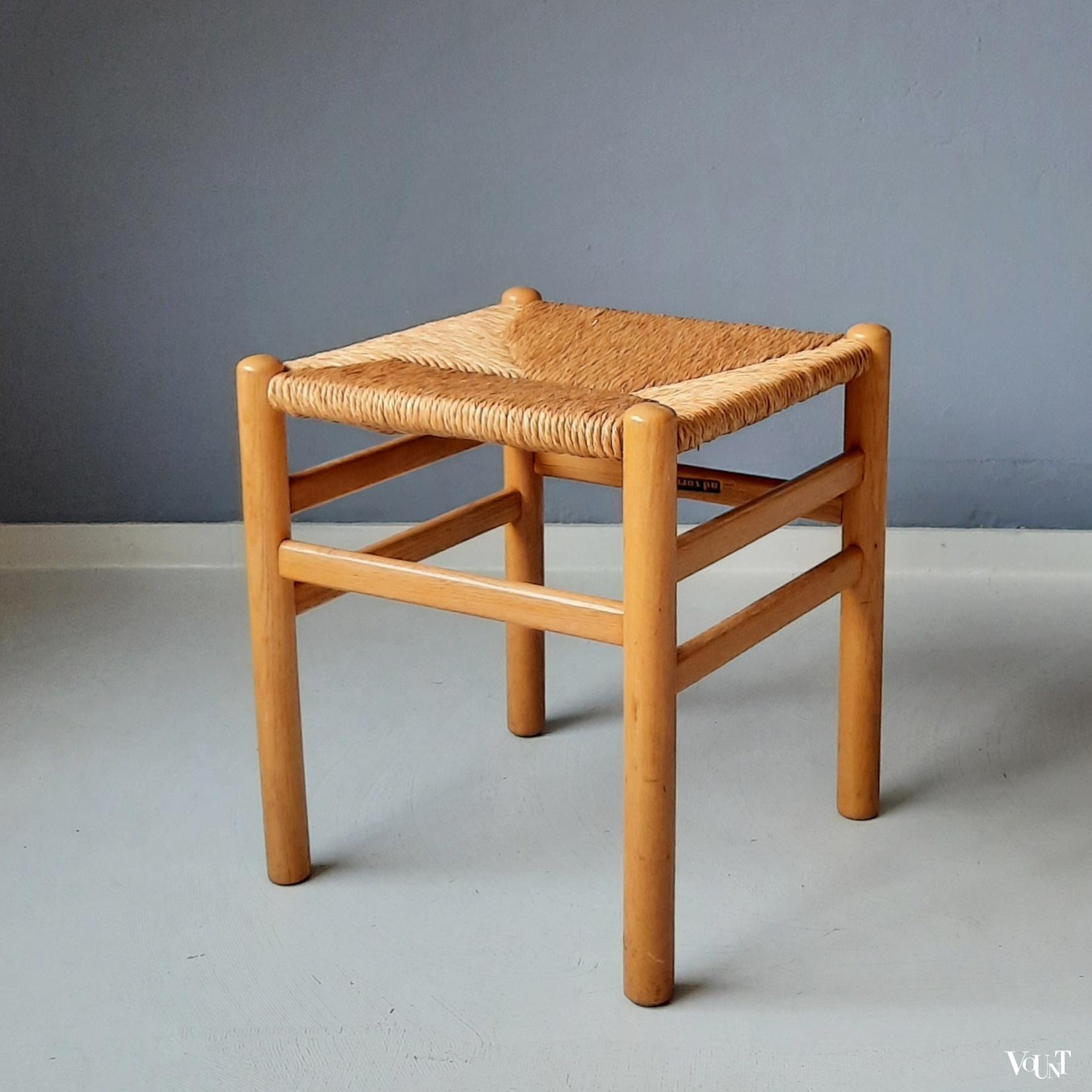 Set van 3 krukken met biezen zitting, J.W. van Heuvel voor Ad Vorm, jaren '60