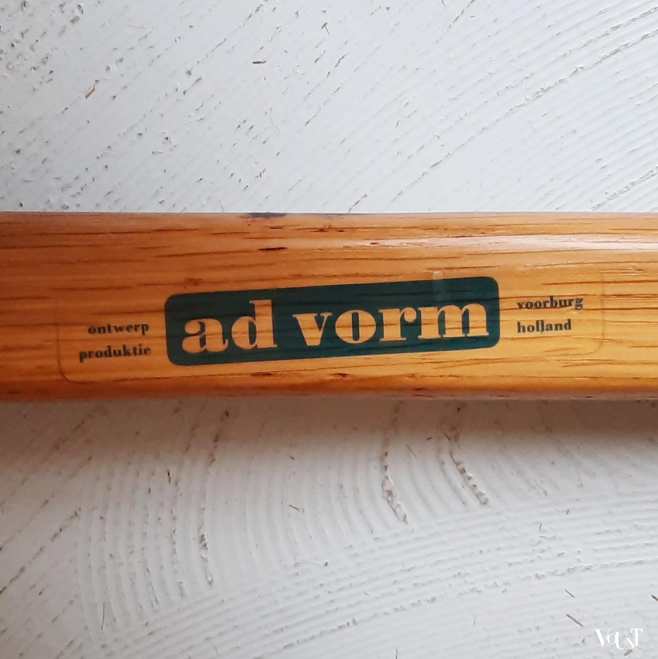 Set van 3 krukken met biezen zitting, J.W. van Heuvel voor Ad Vorm, jaren '60