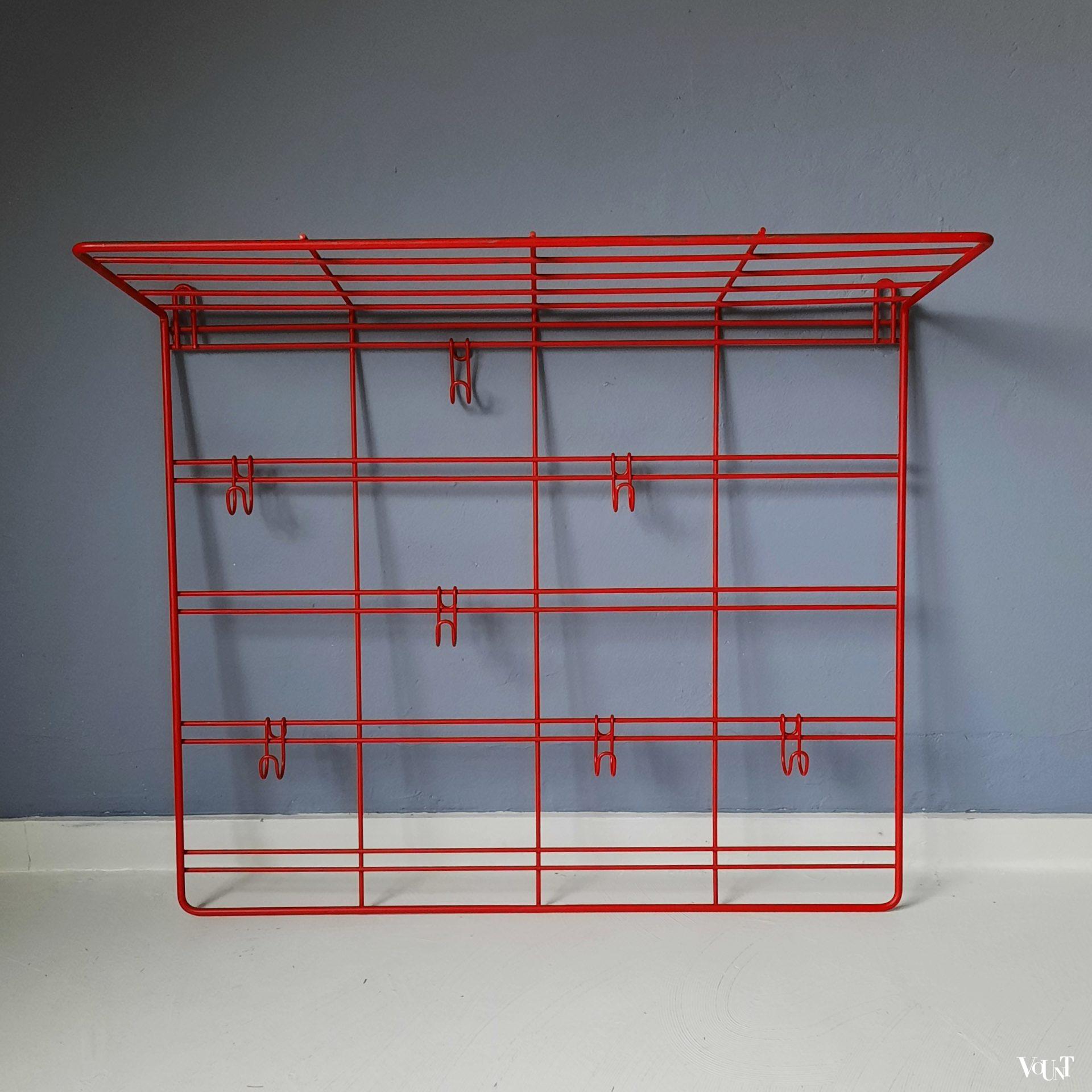 Wandkapstok draadstaal rood, jaren '60