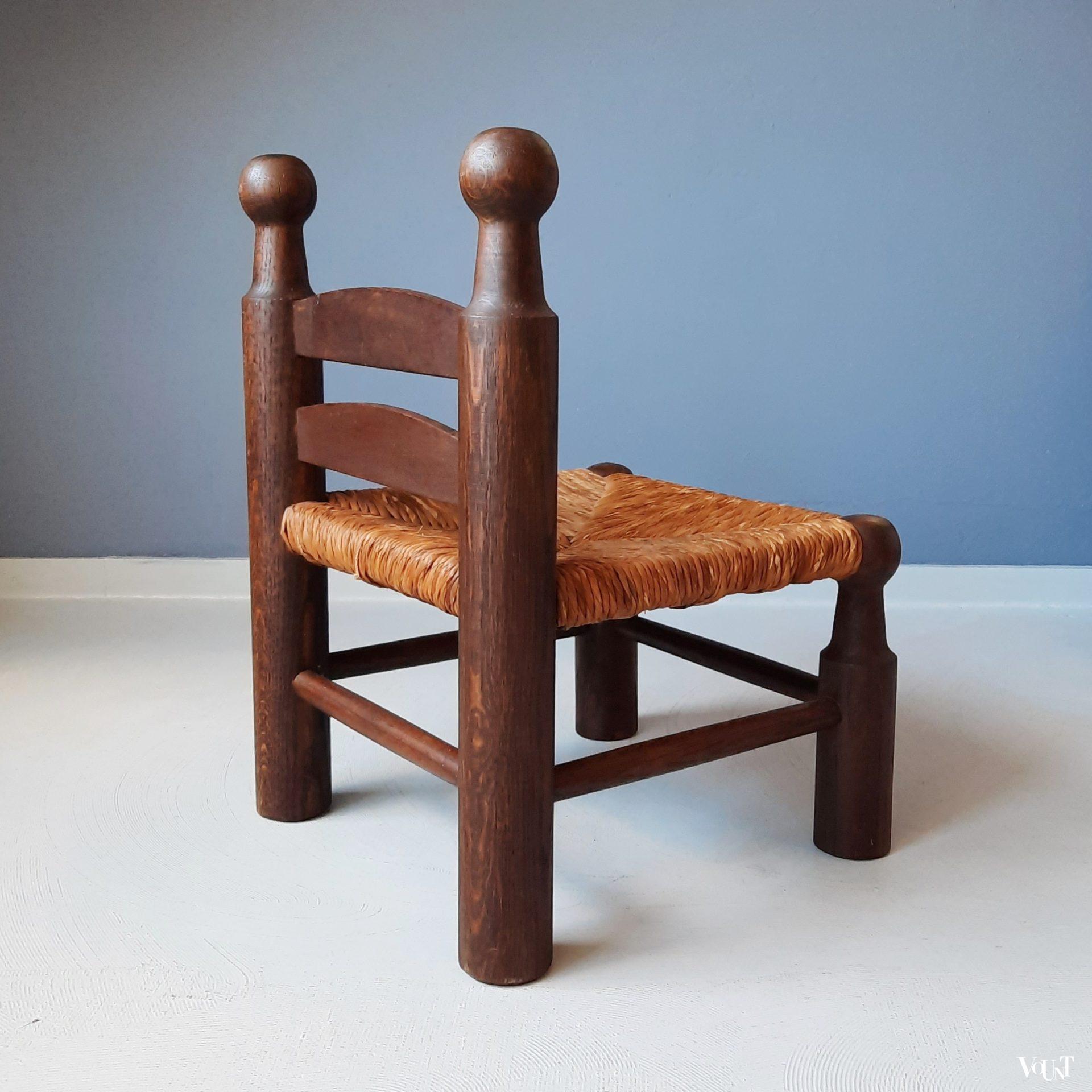 Laag stoeltje met biezen zitting, jaren '50