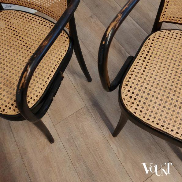 Set van 4 zwarte Praag of 811 stoelen, jaren '60/'70